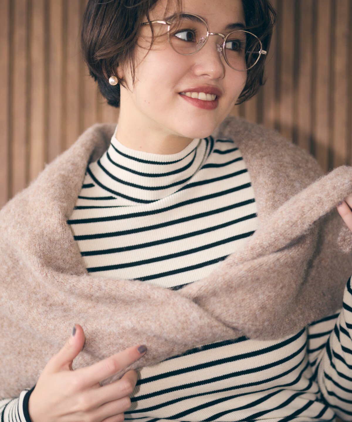 【SALE／10%OFF】COMME CA ISM トライアングルマフラー コムサイズム ファッション雑貨 マフラー・ストール・ネックウォーマー ベージュ グレー【送料無料】のサムネイル