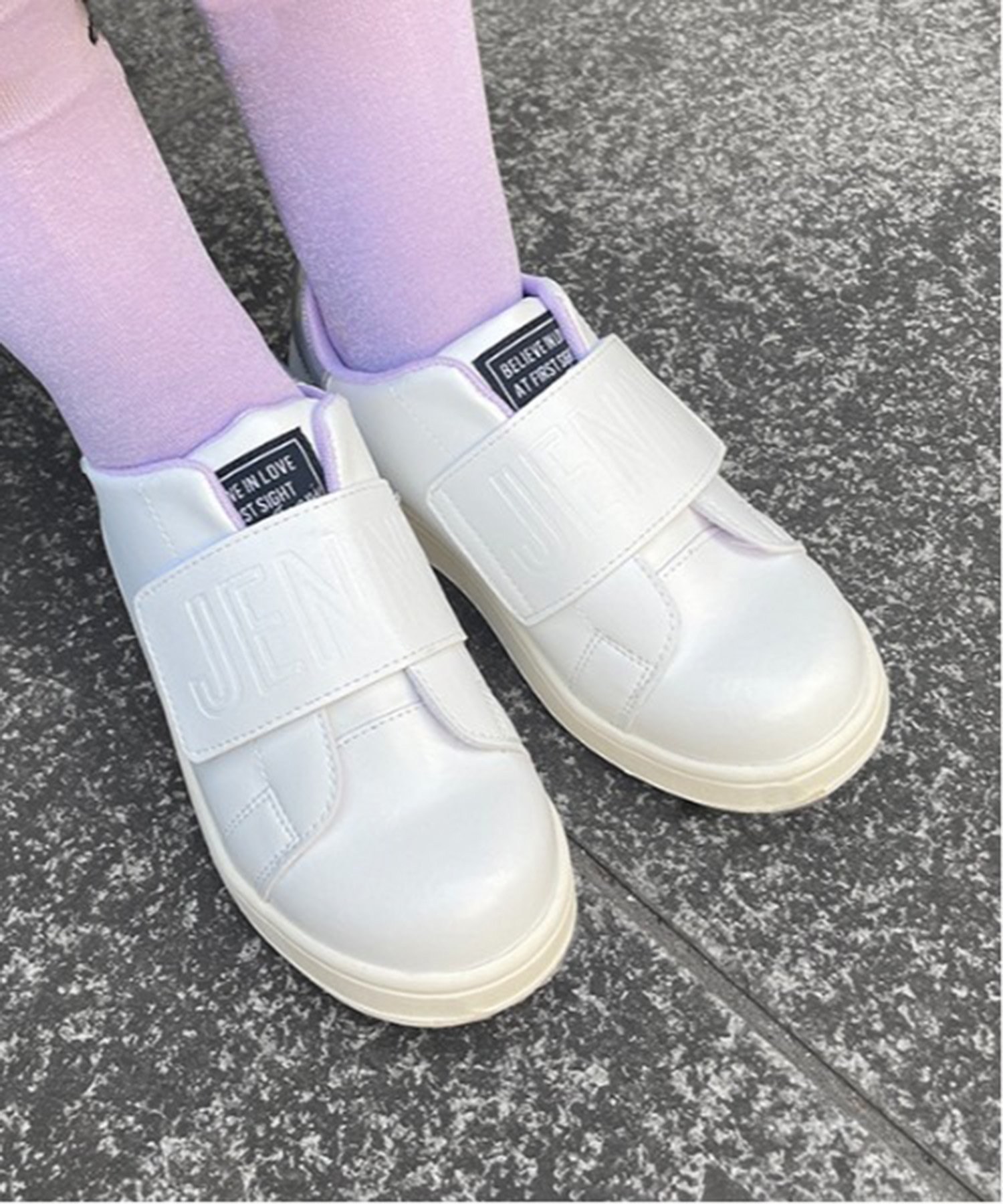 【SALE／30%OFF】JENNI エンボスロゴベルクロスニーカー ジェニィオンラインショップ シューズ・靴 スニーカー ホワイト ブラック ベージュのサムネイル