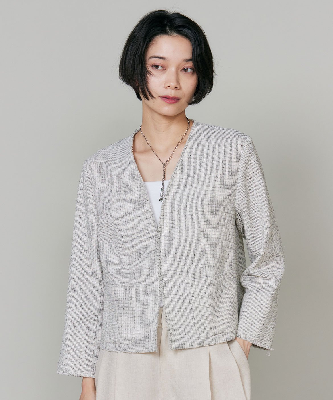 INED からみ織りジャケット イネド ジャケット・アウター ノーカラージャケット ホワイト ブラック