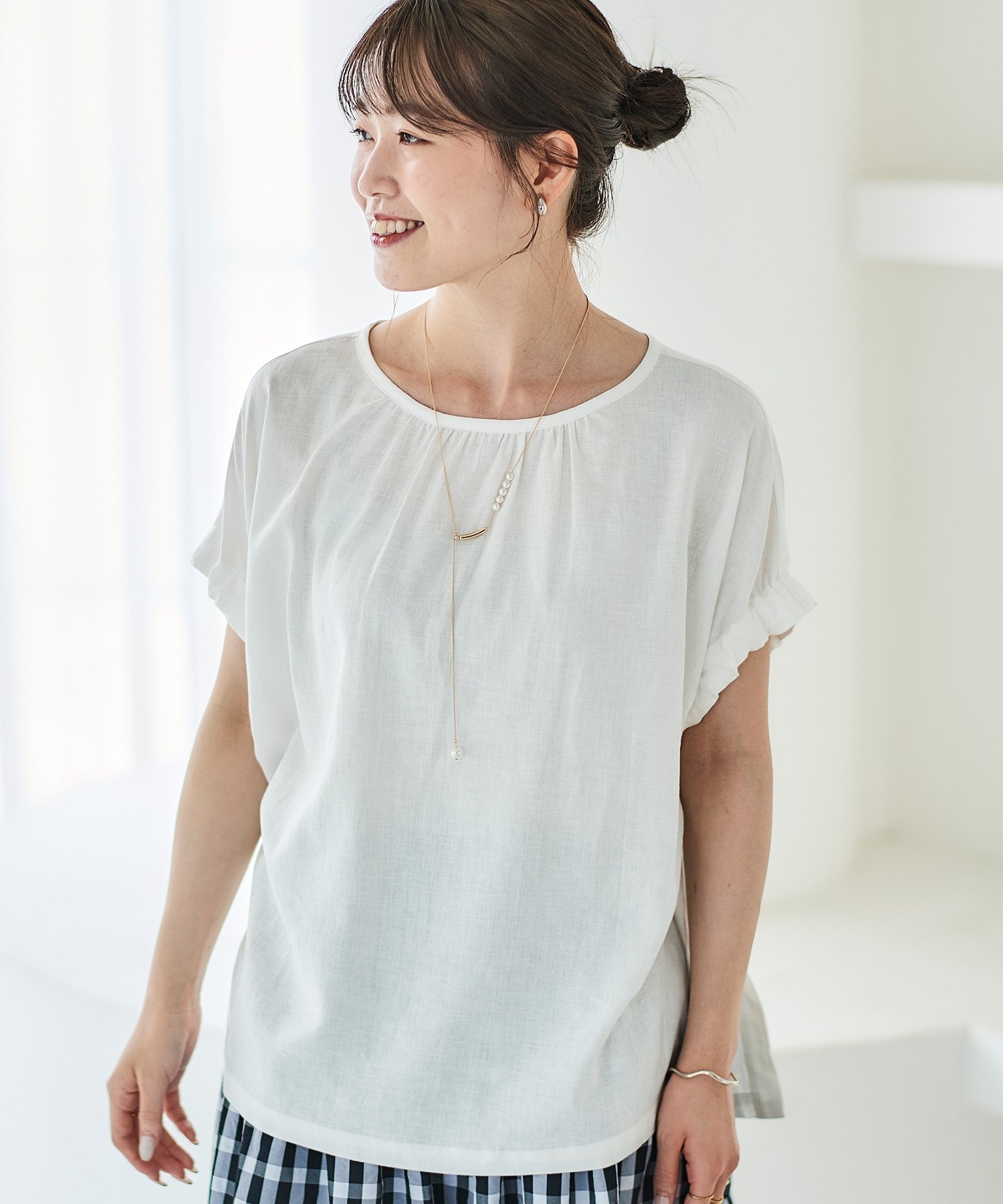 le.coeur blanc ＜WEB限定アイテム＞レーヨン麻袖ギャザーブラウス ルクールブラン トップス シャツ・ブラウス ホワイト ブラック ベージュ