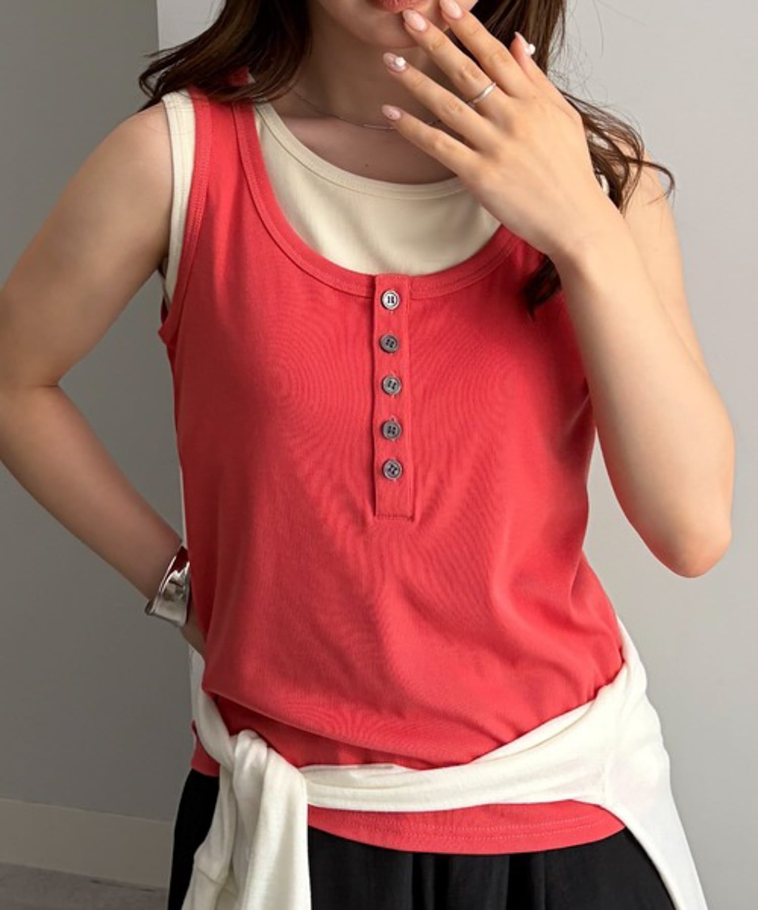 Ranan Ranan/(W)【接触冷感機能付き!】カップ付きレイヤードヘンリーネックタンクトップ ラナン トップス ノースリーブ・タンクトップ ブラウン ブラック レッド ネイビー