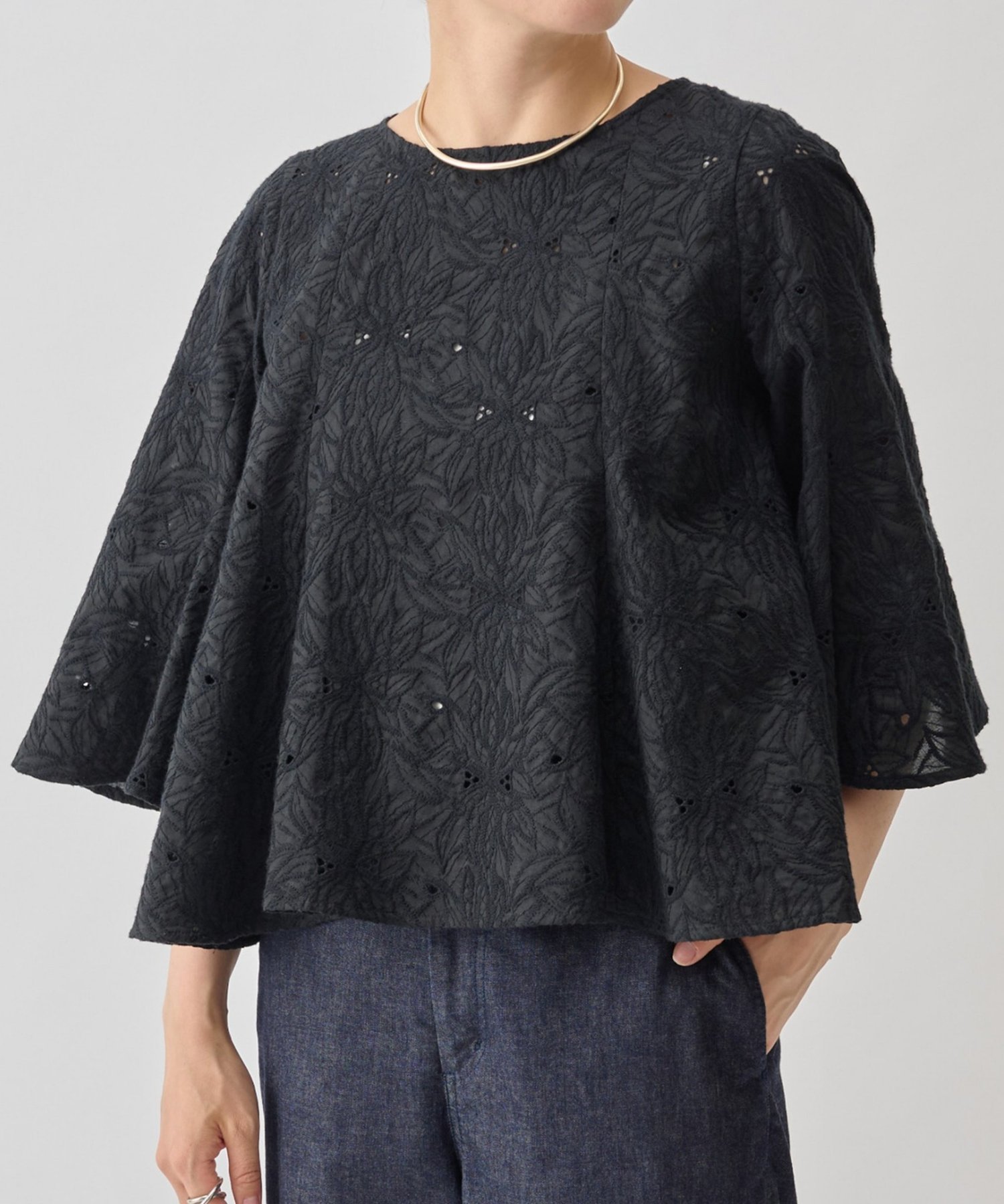 【SALE／70%OFF】LIVETART グロリオサ刺繍ブラウス ビアズリー トップス シャツ・ブラウス ブラック レッド【送料無料】のサムネイル