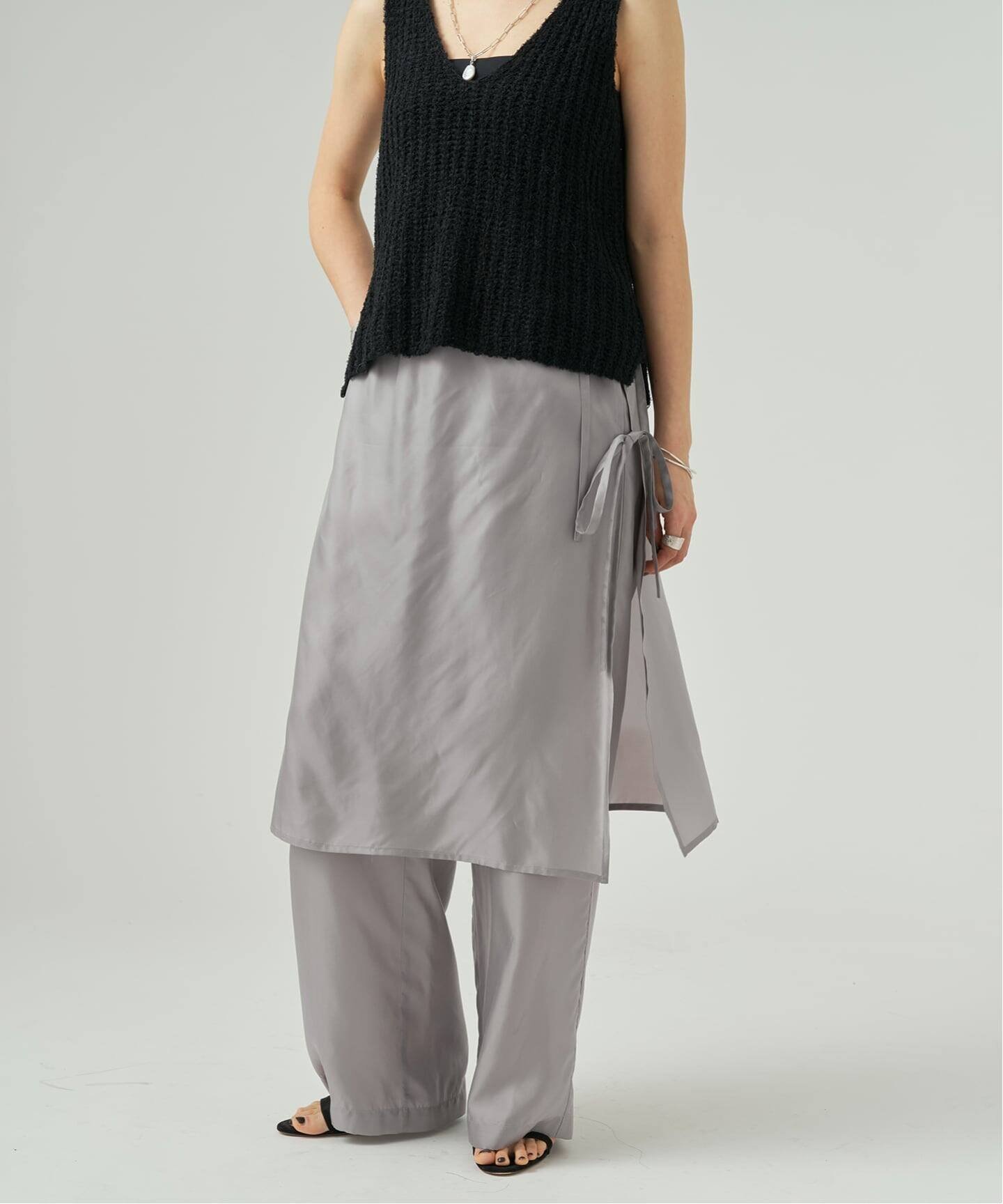 VERMEIL par iena INSCRIRE アンスクリア Cupro Layered パンツ I26SS-PT186 ヴェルメイユ パー イエナ パンツ その他のパンツ グレー ブラック