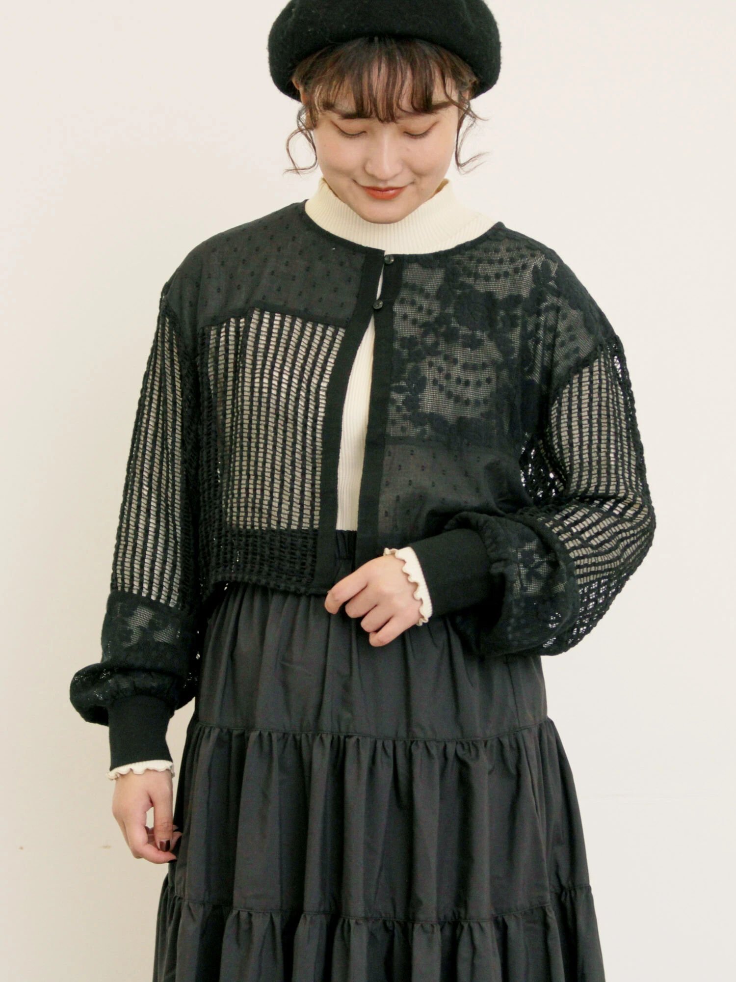 【SALE／60%OFF】Samansa Mos2 ◎パッチワークレースカーディガン サマンサモスモス トップス カーディガン ブラック ベージュのサムネイル