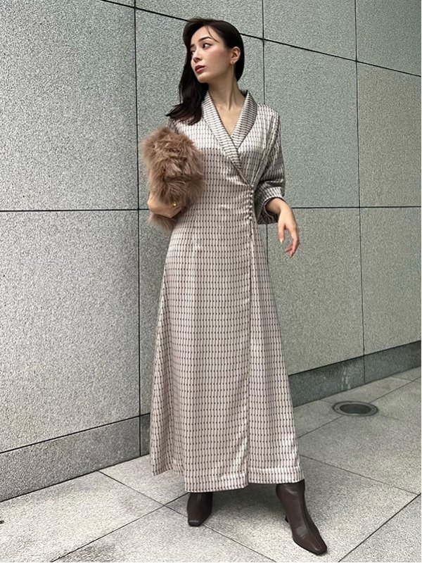 【SALE／50%OFF】anuans ジオメトリックカシュクールワンピース アニュアンス ワンピース・ドレス ワンピース ベージュ ブラウン【送料無料】のサムネイル