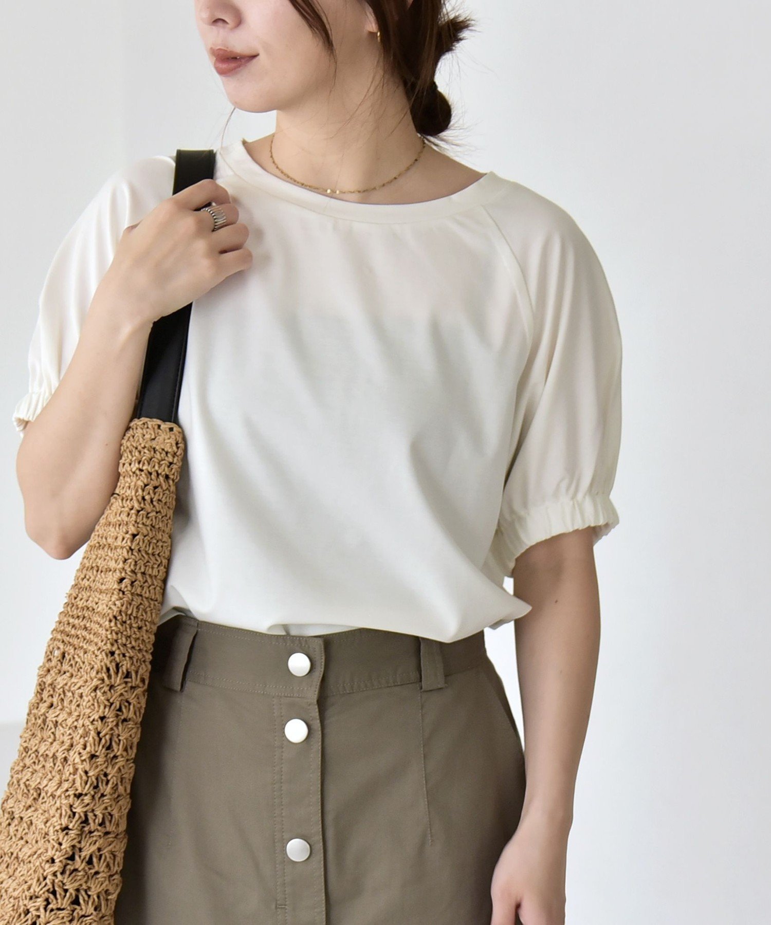 quaranciel quaranciel:＜洗濯機可能＞シルク ミックス パフ スリーブ プルオーバー シップス トップス カットソー・Tシャツ ホワイト ブラウン ネイビー