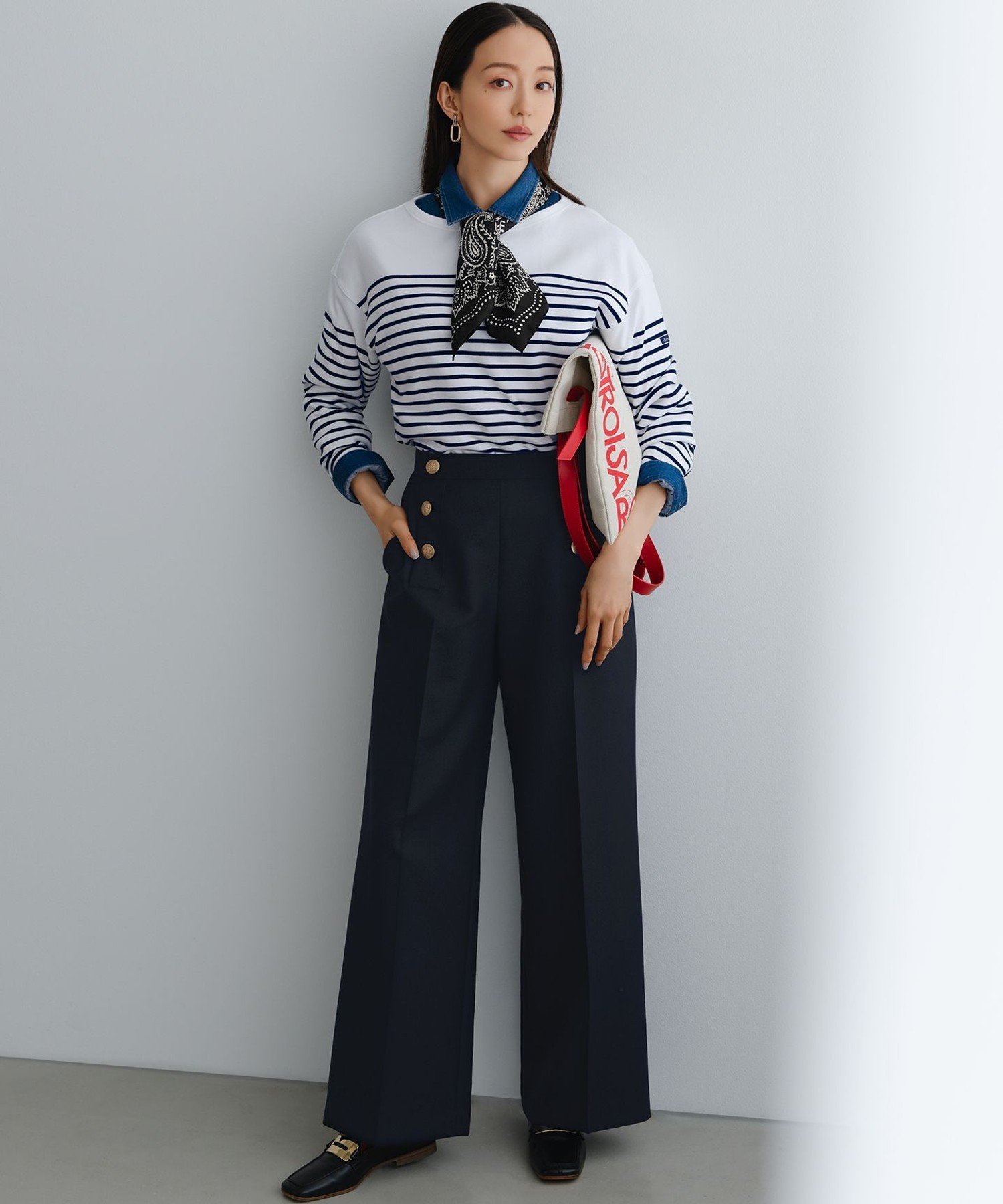 23区 【VERY・Oggi掲載】TWギャバジン ワイドパンツ ニジュウサンク パンツ その他のパンツ ネイビー