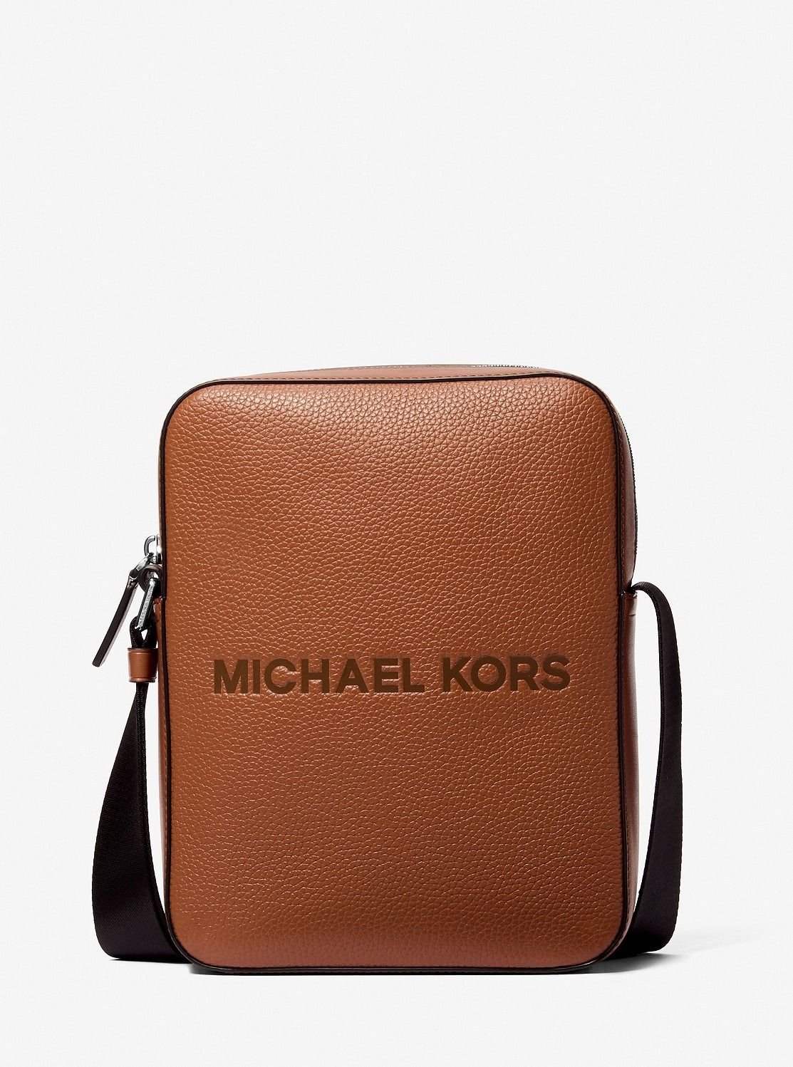 【SALE／65%OFF】MICHAEL KORS COOPER エンボス ペブルレザー フライトバッグ マイケルコース マイケル・コース バッグ ショルダーバッグ ブラウン【送料無料】のサムネイル