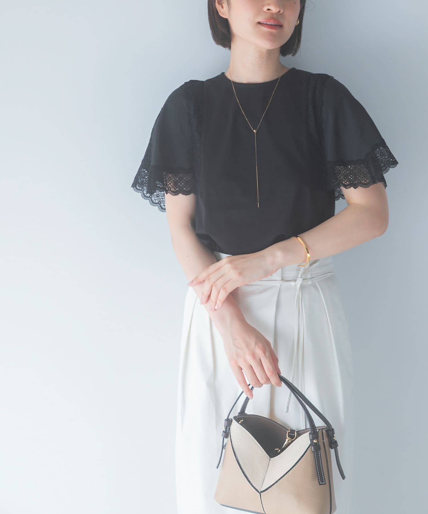 ROSSO MARILYN MOON LACED SLEEVE CUTSEW アーバンリサーチロッソ トップス カットソー・Tシャツ ホワイト ブラック