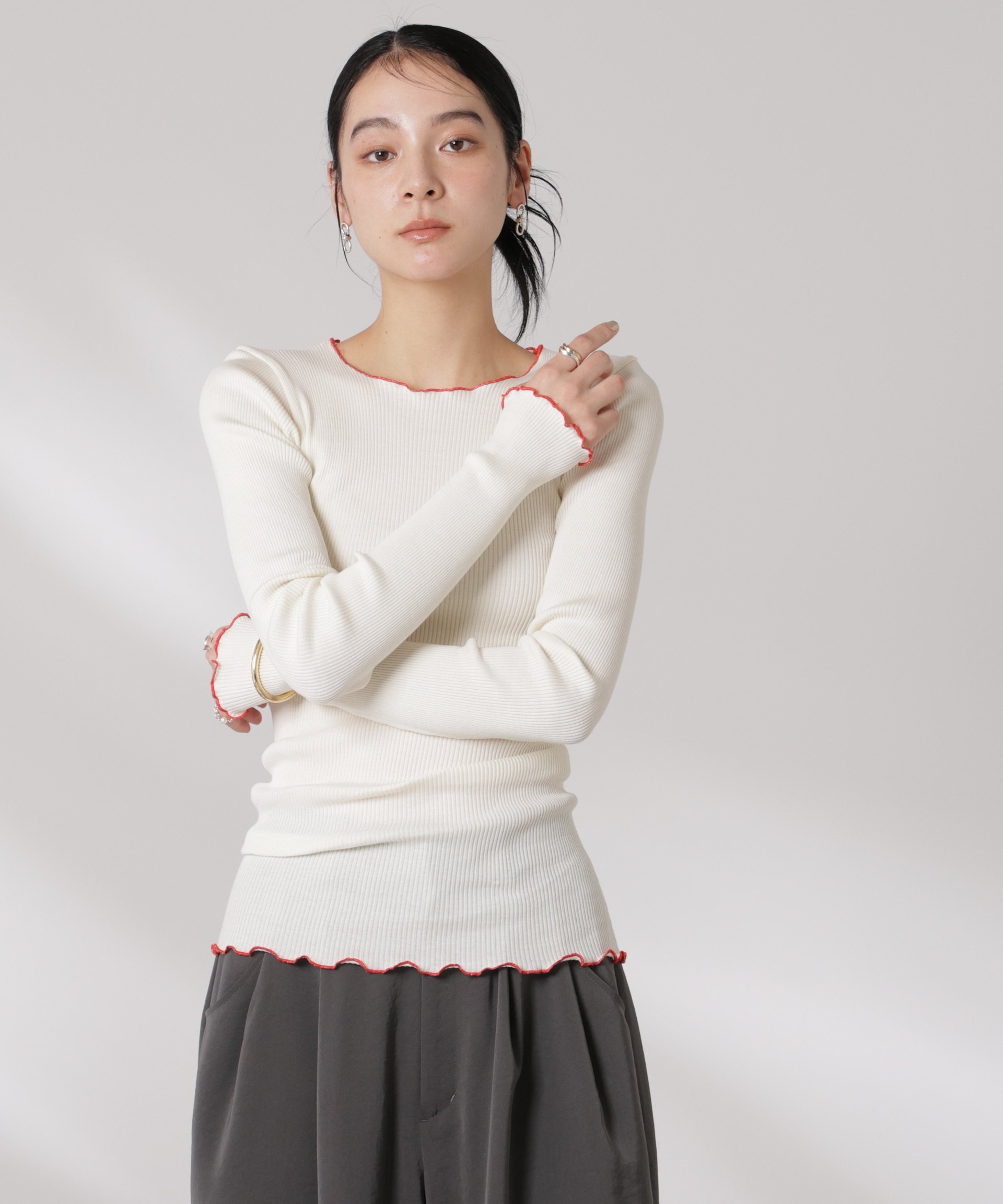 【SALE／40%OFF】NANO universe OperaSPORT/LENA SEAMLESS TOP ナノユニバース トップス カットソー・Tシャツ ホワイト ブラック【送料無料】 stylife-15092963 Rakuten Fashion パッケージ画像