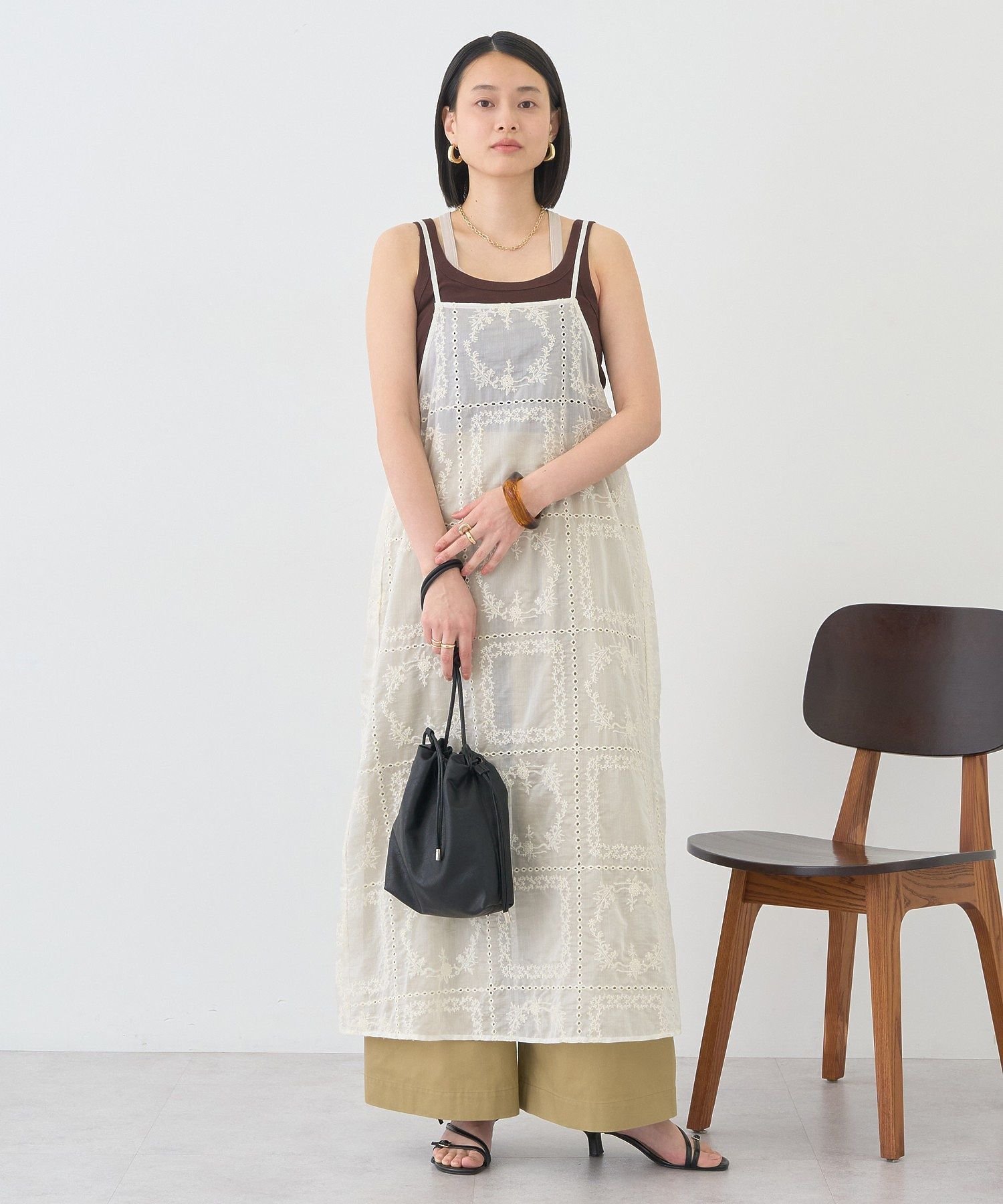 【SALE／11 OFF】AMERICAN HOLIC シアー刺繍キャミワンピース(ペチコート付き) アメリカンホリック ワンピース ドレス ワンピース ホワイト ブラック【送料無料】