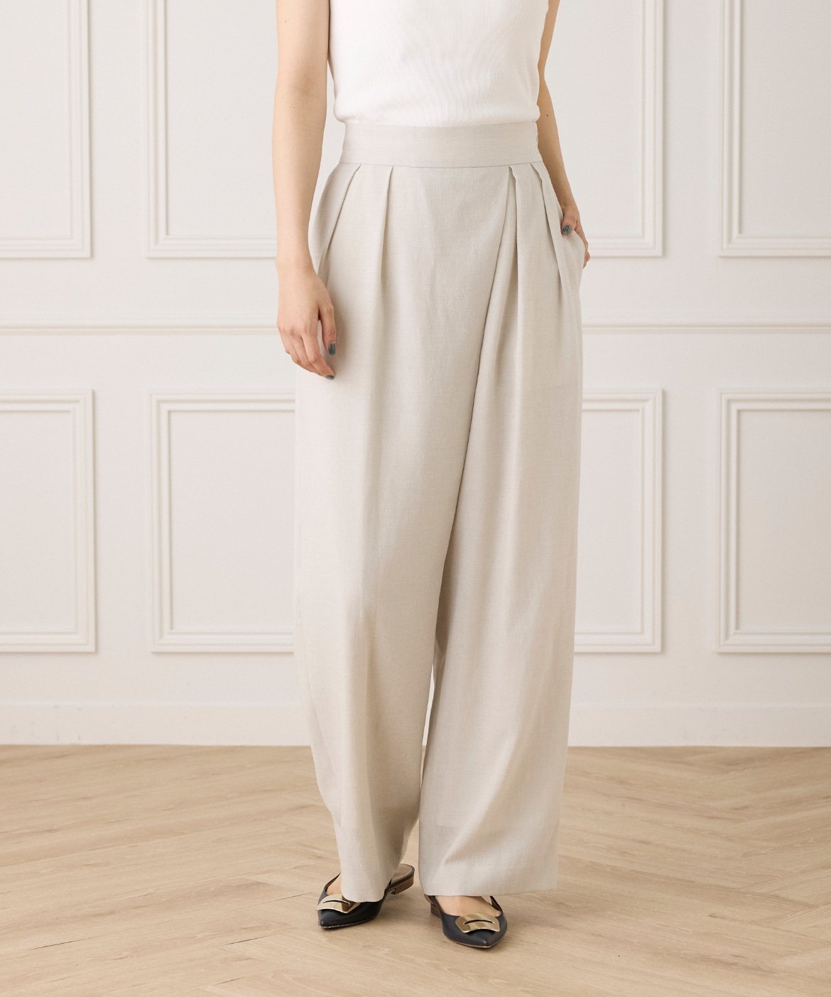 INED 《大きいサイズ》ラップパンツ《la veille by SUPERIOR CLOSET》 イネド パンツ その他のパンツ グレー ベージュ