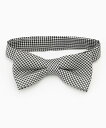 J.PRESS（ジェイプレス）【BOWTIE COLLECTION】チェック柄 フォーマル蝶ネクタイVゾーンを華やかに彩るボウタイシリーズ結婚式やパーティーなどのフォーマルな場に適した蝶ネクタイです。プレタイプ(フック式)を採用しており、ワンタッチで着用できます。アジャスター付きでサイズ調整可能。手結びではないため途中で結び目が緩んでしまう心配もございません。※モデル画像の商品はサンプルです。実際の商品と色味、仕様、加工、サイズ、素材等が若干異なる場合がございます。※照明の関係により、実際よりもやや明るく見える場合がございます。またパソコンなどの環境により、若干製品と画像のカラーが異なる場合もございます。予めご了承くださいませ。※生地の裁断箇所により、お届けする商品は掲載画像のものと異なる場合がございます。型番：TROVCW0226-T-a KP7408【採寸】サイズ大きさ首周りF5.5*11.029.0~53.0商品のサイズについて【商品詳細】日本素材：ブラック系3：絹:100%サイズ：F[F]※画面上と実物では多少色具合が異なって見える場合もございます。ご了承ください。商品のカラーについて 【予約商品について】 ※「先行予約販売中」「予約販売中」をご注文の際は予約商品についてをご確認ください。J.PRESS（ジェイプレス）【BOWTIE COLLECTION】チェック柄 フォーマル蝶ネクタイVゾーンを華やかに彩るボウタイシリーズ結婚式やパーティーなどのフォーマルな場に適した蝶ネクタイです。プレタイプ(フック式)を採用しており、ワンタッチで着用できます。アジャスター付きでサイズ調整可能。手結びではないため途中で結び目が緩んでしまう心配もございません。※モデル画像の商品はサンプルです。実際の商品と色味、仕様、加工、サイズ、素材等が若干異なる場合がございます。※照明の関係により、実際よりもやや明るく見える場合がございます。またパソコンなどの環境により、若干製品と画像のカラーが異なる場合もございます。予めご了承くださいませ。※生地の裁断箇所により、お届けする商品は掲載画像のものと異なる場合がございます。型番：TROVCW0226-T-a KP7408【採寸】サイズ大きさ首周りF5.5*11.029.0~53.0商品のサイズについて【商品詳細】日本素材：ブラック系3：絹:100%サイズ：F[F]※画面上と実物では多少色具合が異なって見える場合もございます。ご了承ください。商品のカラーについて 【予約商品について】 ※「先行予約販売中」「予約販売中」をご注文の際は予約商品についてをご確認ください。■重要なお知らせ※ 当店では、ギフト配送サービス及びラッピングサービスを行っておりません。ご注文者様とお届け先が違う場合でも、タグ（値札）付「納品書 兼 返品連絡票」同梱の状態でお送り致しますのでご了承ください。 ラッピング・ギフト配送について※ 2点以上ご購入の場合、全ての商品が揃い次第一括でのお届けとなります。お届け予定日の異なる商品をお買い上げの場合はご注意下さい。お急ぎの商品がございましたら分けてご購入いただきますようお願い致します。発送について ※ 買い物カートに入れるだけでは在庫確保されませんのでお早めに購入手続きをしてください。当店では在庫を複数サイトで共有しているため、同時にご注文があった場合、売切れとなってしまう事がございます。お手数ですが、ご注文後に当店からお送りする「ご注文内容の確認メール」をご確認ください。ご注文の確定について ※ Rakuten Fashionの商品ページに記載しているメーカー希望小売価格は、楽天市場「商品価格ナビ」に登録されている価格に準じています。 商品の価格についてJ.PRESSJ.PRESSのネクタイ・蝶ネクタイスーツ・フォーマルご注文・お届けについて発送ガイドラッピンググッズ3,980円以上送料無料ご利用ガイド