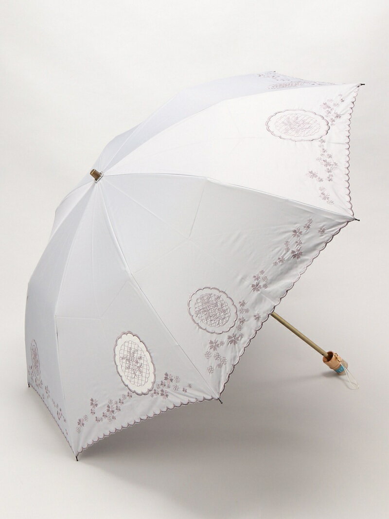 Sorcie Renom（ソシエ・レノ）晴雨兼用傘 折りたたみ傘 一級遮光 多頭刺繍晴雨兼用の折り畳み傘です。フチの部分のスカラップとフラワーの刺繍がポイントになっています。一級遮光のため遮光率99.99％です。型番：27-6754-08-50 Q70408【採寸】サイズ長さ親骨5034.0cm50.0cm商品のサイズについて【商品詳細】中国素材：生地の組成:ポリエステル100%サイズ：50※画面上と実物では多少色具合が異なって見える場合もございます。ご了承ください。商品のカラーについて 【予約商品について】 ※「先行予約販売中」「予約販売中」をご注文の際は予約商品についてをご確認ください。Sorcie Renom（ソシエ・レノ）晴雨兼用傘 折りたたみ傘 一級遮光 多頭刺繍晴雨兼用の折り畳み傘です。フチの部分のスカラップとフラワーの刺繍がポイントになっています。一級遮光のため遮光率99.99％です。型番：27-6754-08-50 Q70408【採寸】サイズ長さ親骨5034.0cm50.0cm商品のサイズについて【商品詳細】中国素材：生地の組成:ポリエステル100%サイズ：50※画面上と実物では多少色具合が異なって見える場合もございます。ご了承ください。商品のカラーについて 【予約商品について】 ※「先行予約販売中」「予約販売中」をご注文の際は予約商品についてをご確認ください。■重要なお知らせ※ 当店では、ギフト配送サービス及びラッピングサービスを行っておりません。ご注文者様とお届け先が違う場合でも、タグ（値札）付「納品書 兼 返品連絡票」同梱の状態でお送り致しますのでご了承ください。 ラッピング・ギフト配送について※ 2点以上ご購入の場合、全ての商品が揃い次第一括でのお届けとなります。お届け予定日の異なる商品をお買い上げの場合はご注意下さい。お急ぎの商品がございましたら分けてご購入いただきますようお願い致します。発送について ※ 買い物カートに入れるだけでは在庫確保されませんのでお早めに購入手続きをしてください。当店では在庫を複数サイトで共有しているため、同時にご注文があった場合、売切れとなってしまう事がございます。お手数ですが、ご注文後に当店からお送りする「ご注文内容の確認メール」をご確認ください。ご注文の確定について ※ Rakuten Fashionの商品ページに記載しているメーカー希望小売価格は、楽天市場「商品価格ナビ」に登録されている価格に準じています。 商品の価格についてSorcie RenomSorcie Renomの折りたたみ傘ファッション雑貨ご注文・お届けについて発送ガイドラッピンググッズ3,980円以上送料無料ご利用ガイド