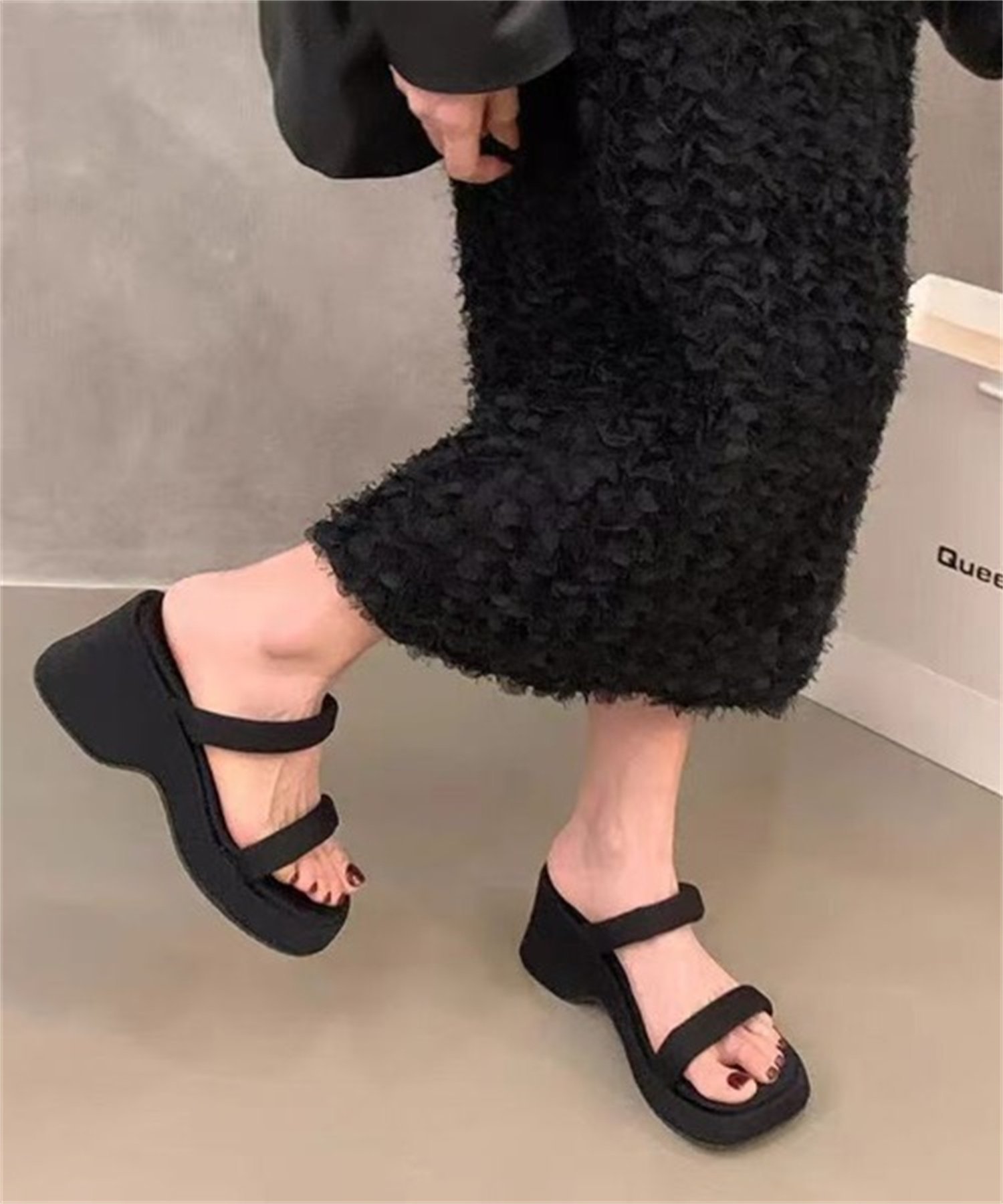 Sibra 厚底シンプルストラップサンダル ディアベル シューズ・靴 サンダル ブラック