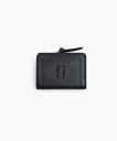 MARC JACOBS 【公式】THE UTILITY SNAPSHOT DTM MINI COMPACT WALLET/ザ ユティリティ スナップショット DTM ミニコンパクト ウォレット 二つ折り財布 マーク ジェイコブス 財布・ポーチ・ケース 財布 ブラック【送料無料】