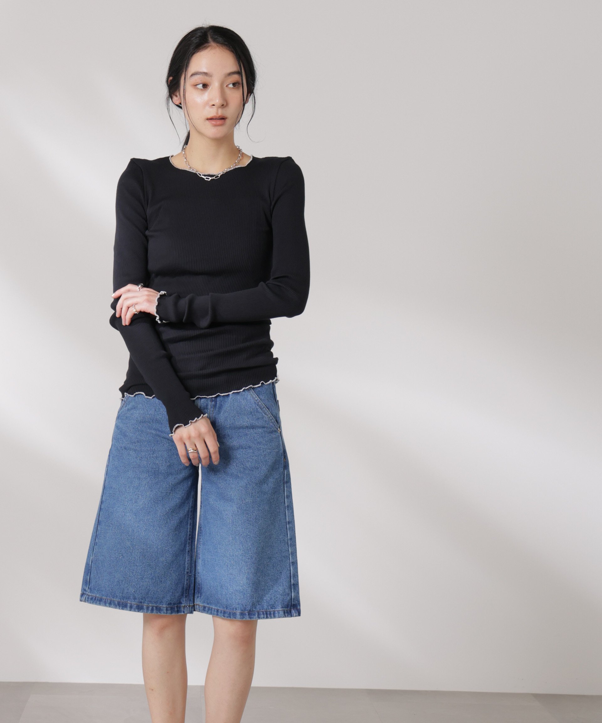 【SALE／40%OFF】NANO universe OperaSPORT/DANIELLE DENIM SHORTS ナノユニバース パンツ その他のパンツ ブルー【送料無料】 stylife-15145599 Rakuten Fashion サンプル画像3