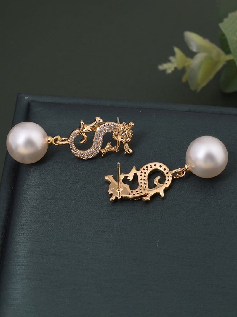 【SALE／20%OFF】Coo+i Coo+i/(W)パール&ドラゴンモチーフピアス ホワイト スレンダー アクセサリー・腕時計 ピアス ホワイト