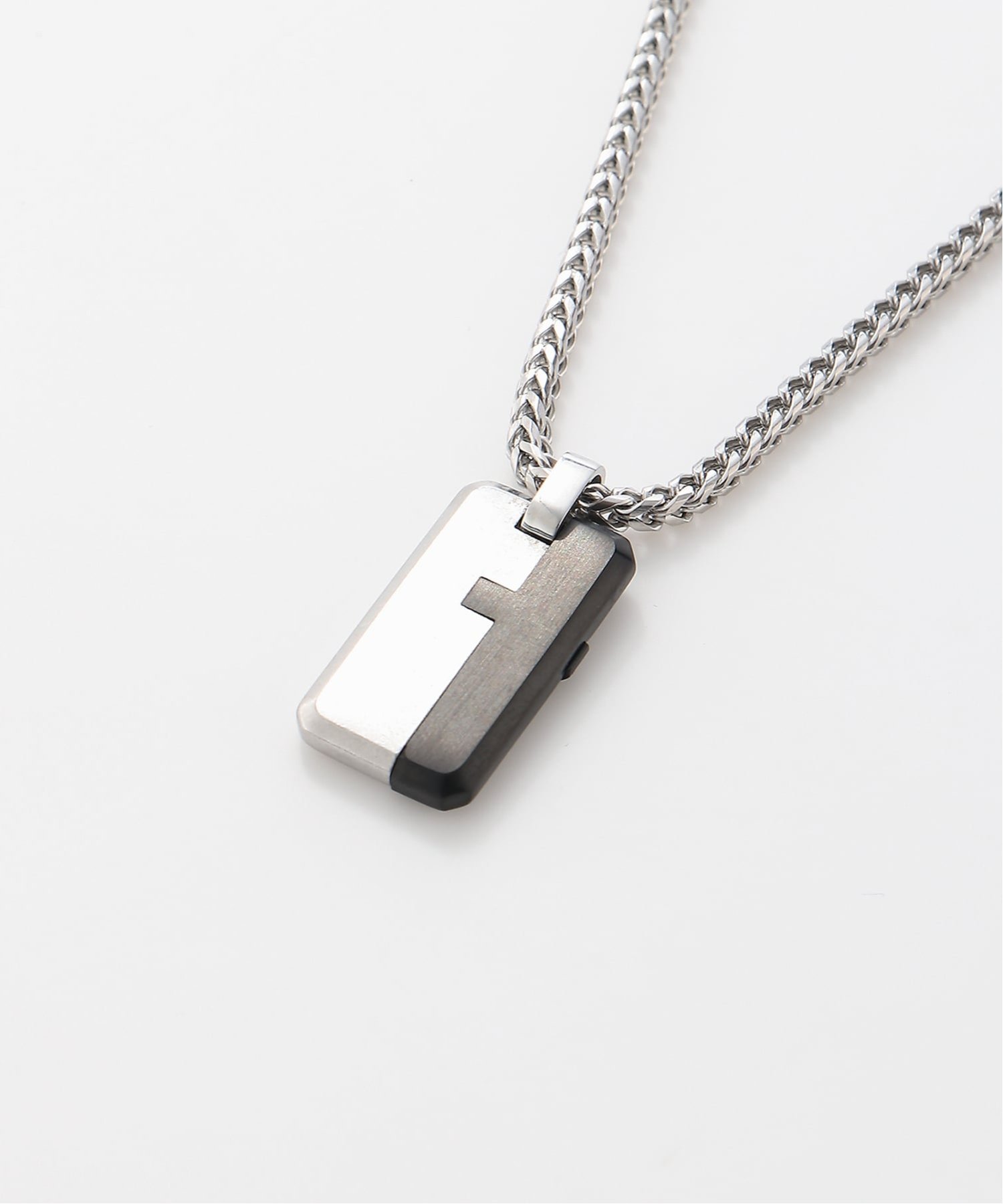 GUESS GUESS/(M)GUESS NOIR Plate Necklace ネックレス アクセサリー ゲス アクセサリー・腕時計 ネックレス シルバー【送料無料】