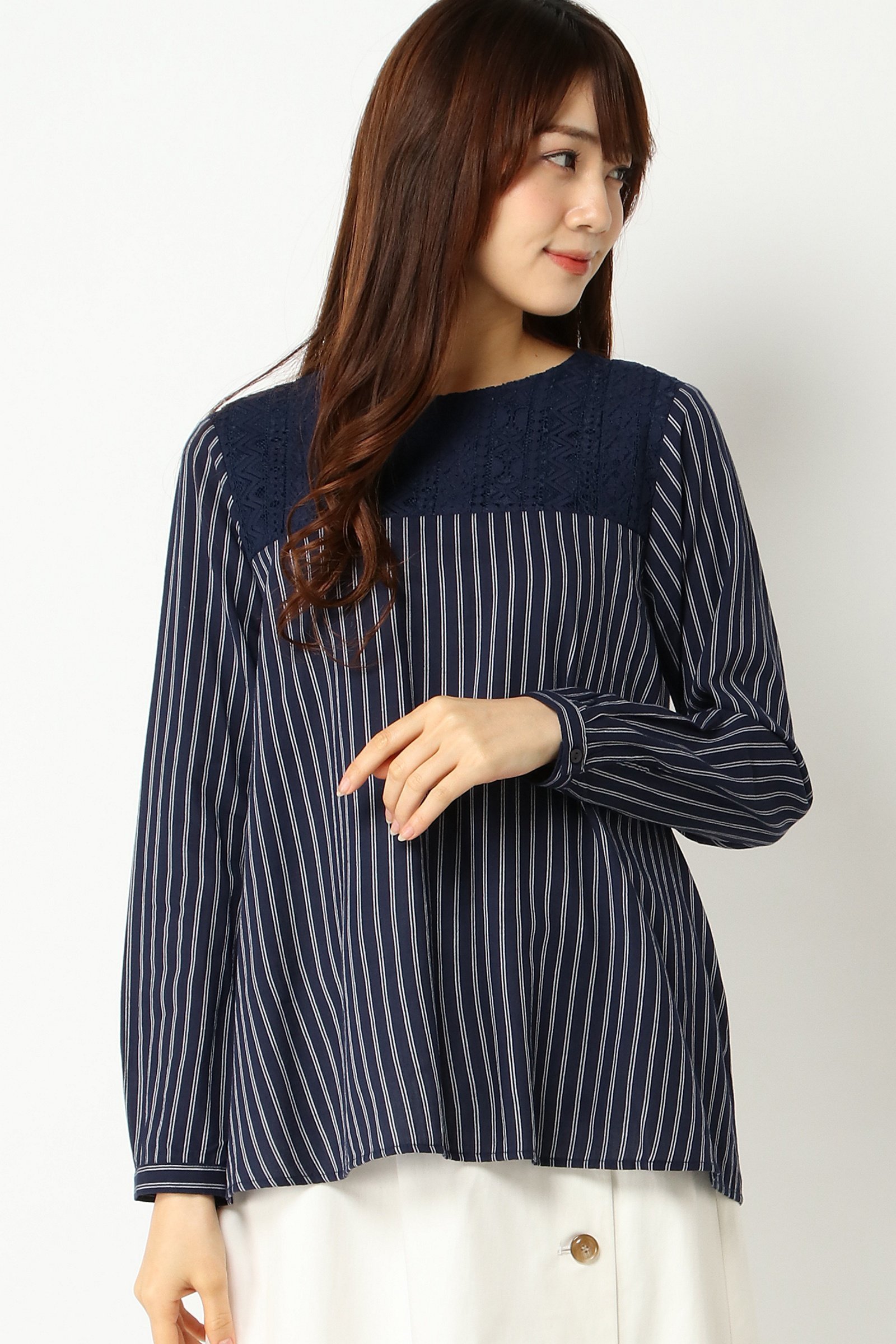 【SALE／50%OFF】ikka レースブラウス イッカ トップス その他のトップス ホワイト ネイビーのサムネイル