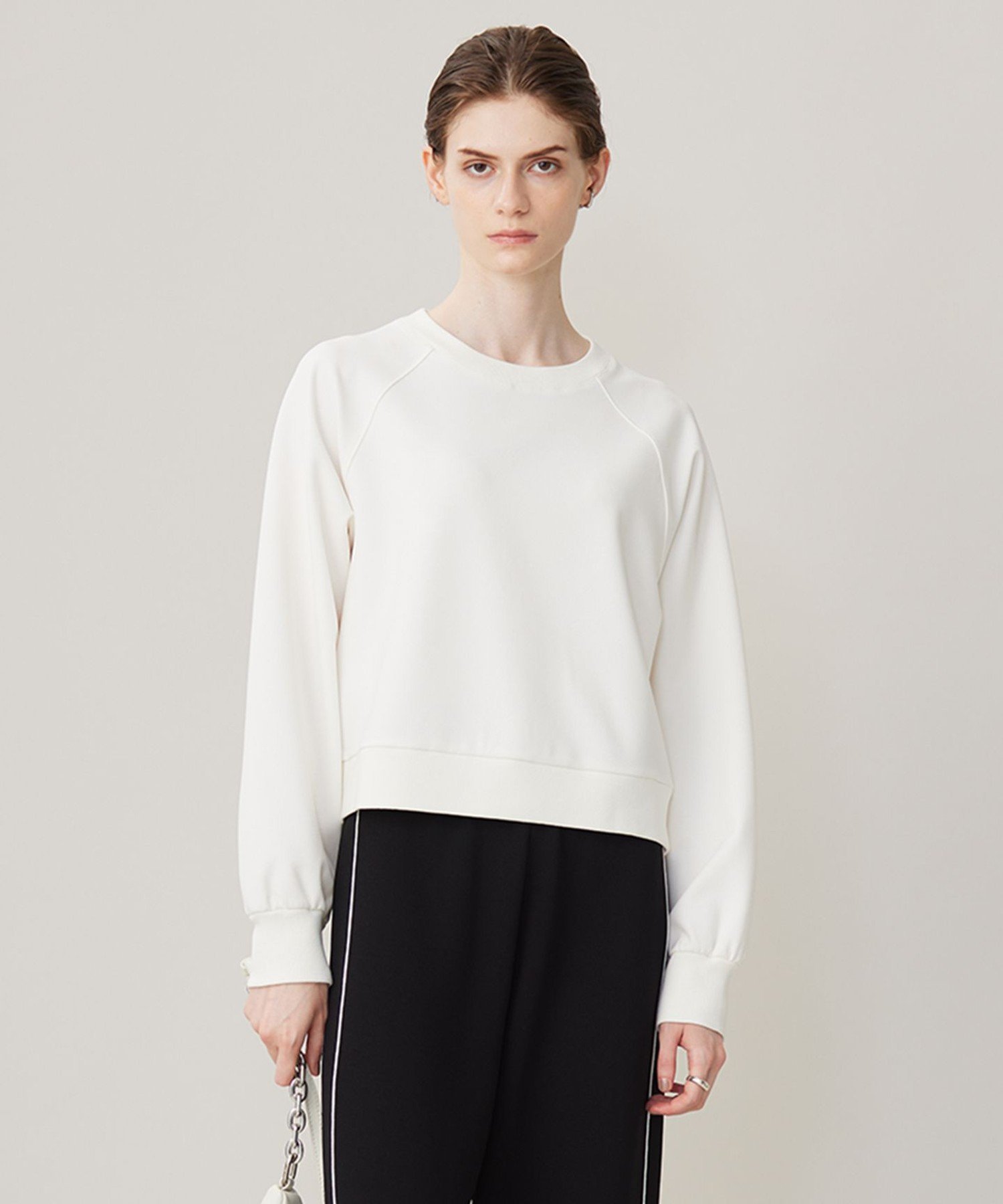 ICB L 【UVカット・洗える】ジョーゼットジャージー クロップド丈プルオーバー アイシービー トップス カットソー・Tシャツ ブラック ホワイト ブルー