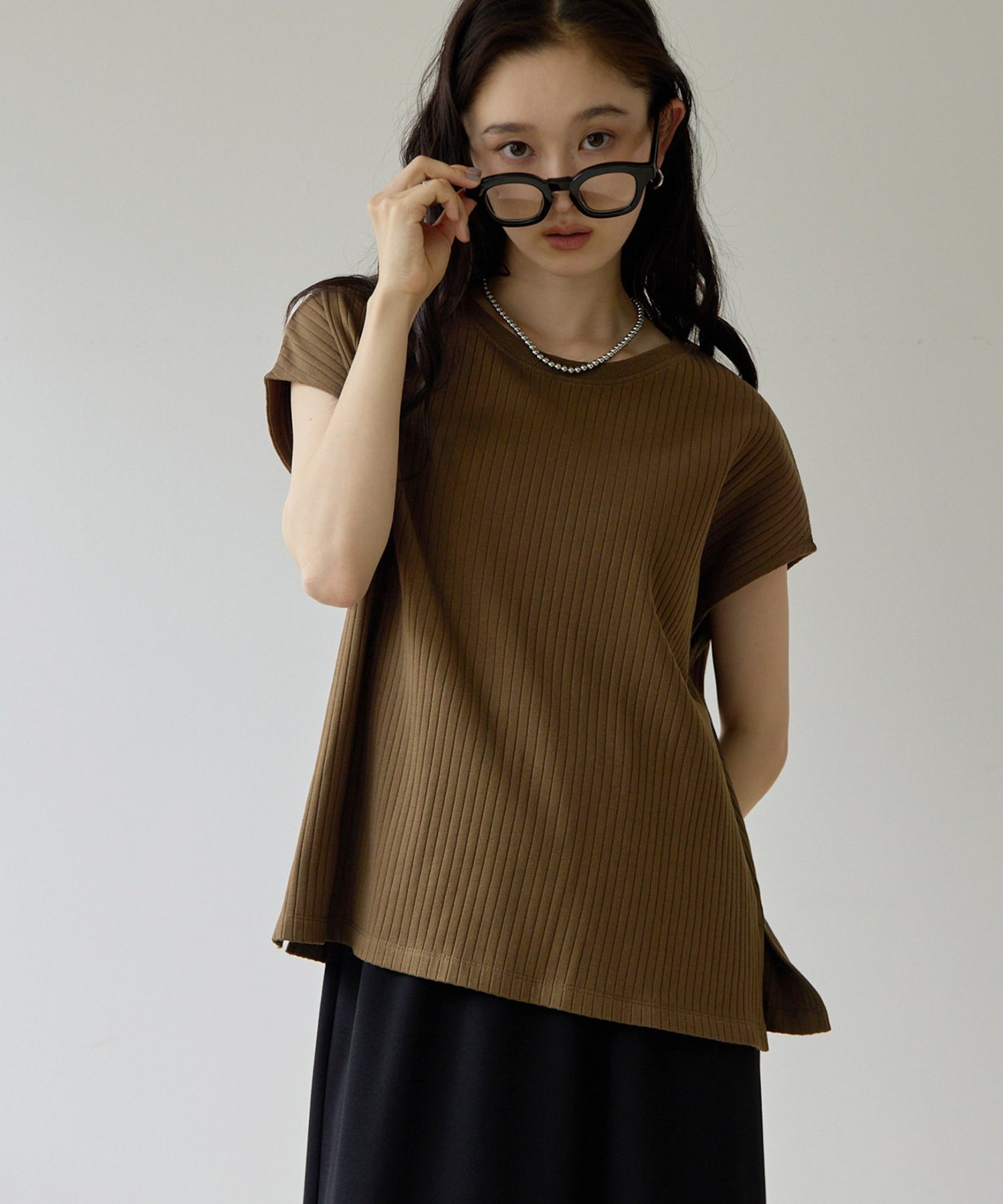 【Noka/WEB限定】ワイドリブフレンチTシャツ ディスコート トップス カットソー・Tシャツ ホワイト ブラウン ブラック