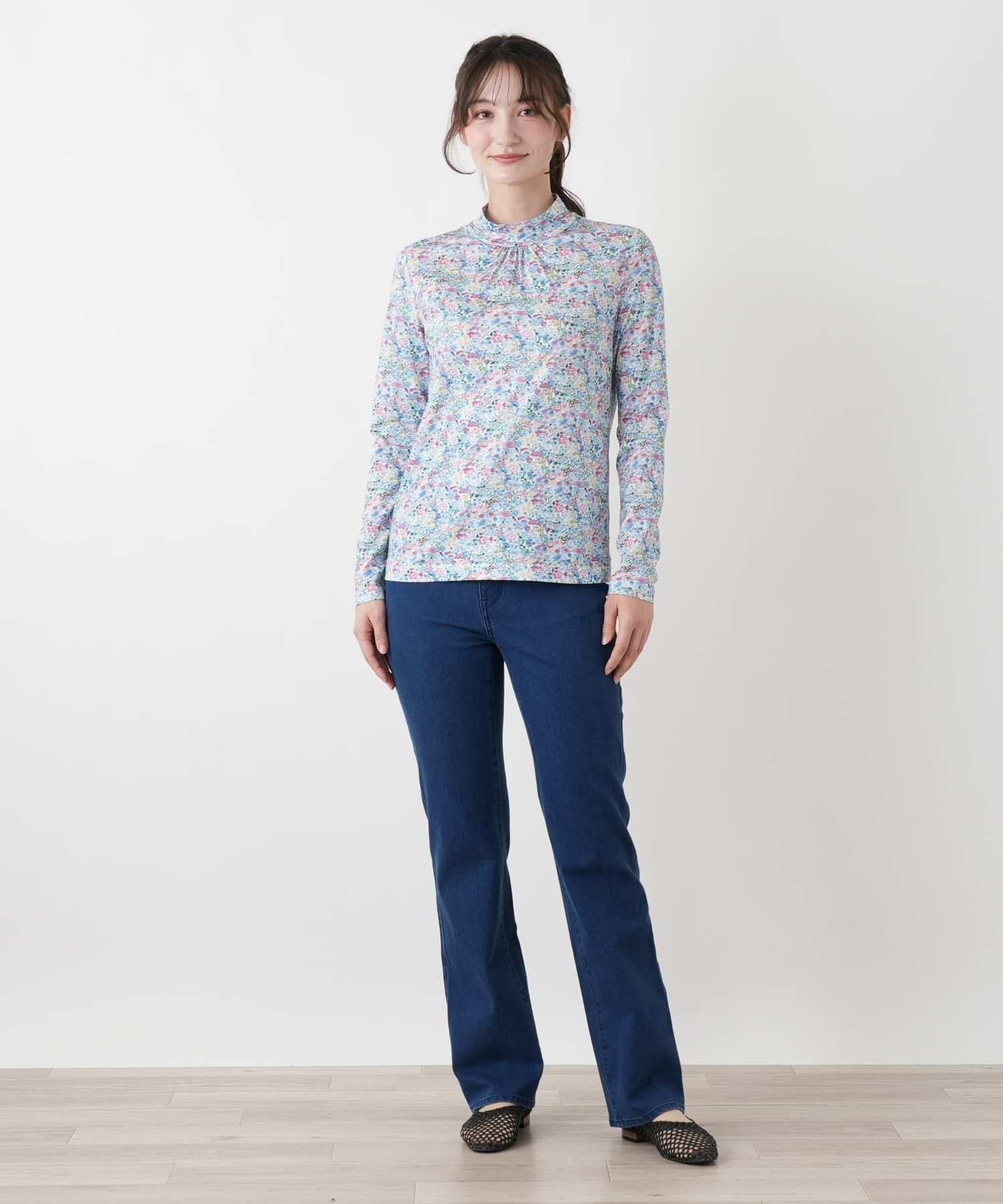 Leilian フラワー柄プリントハイネックカットソー レリアン トップス カットソー・Tシャツ レッド