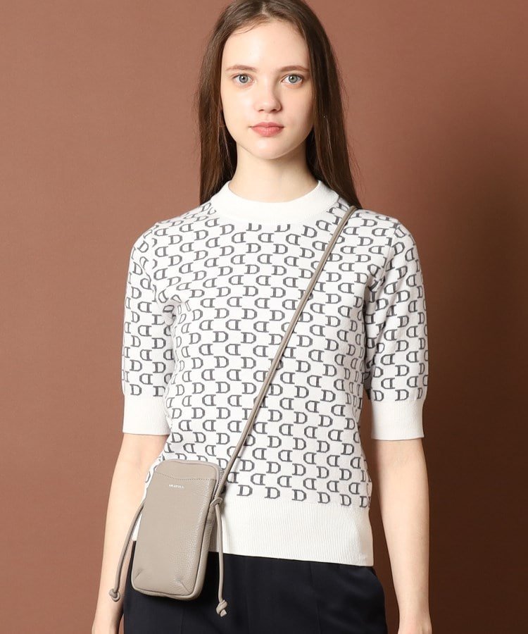 【SALE／52%OFF】DRESSTERIOR 【otonaMUSE12月号掲載】【アンサンブル可】Dモノグラムショートスリーブニット ドレステリア トップス ニット ホワイト ブラウン【送料無料】のサムネイル