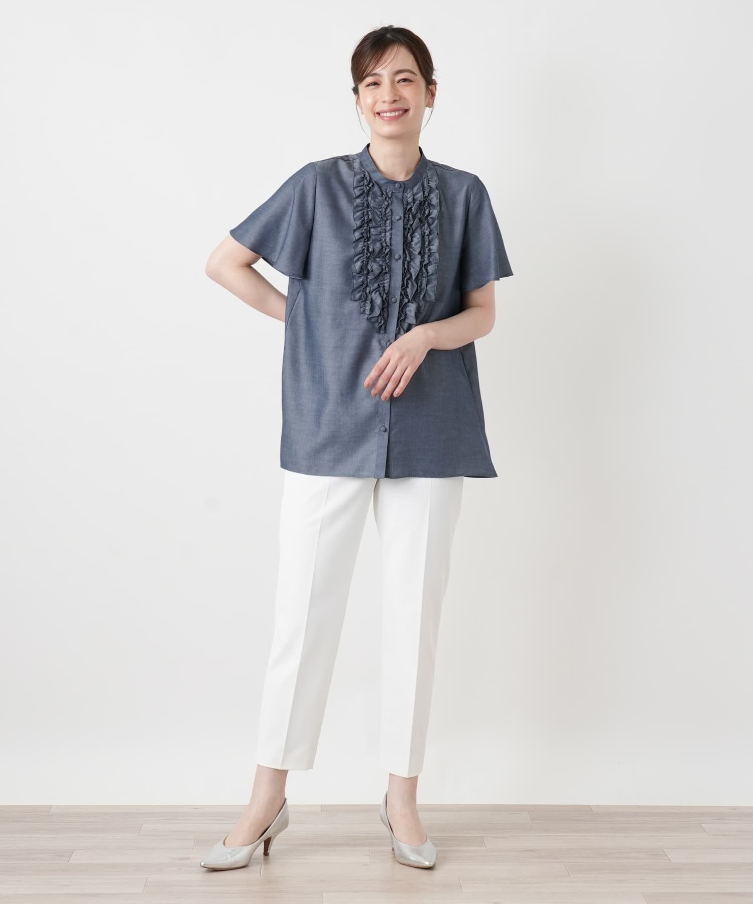 Leilian フリルブラウス【Leilian WHITE LABEL】 レリアン トップス シャツ・ブラウス グレー ネイビー