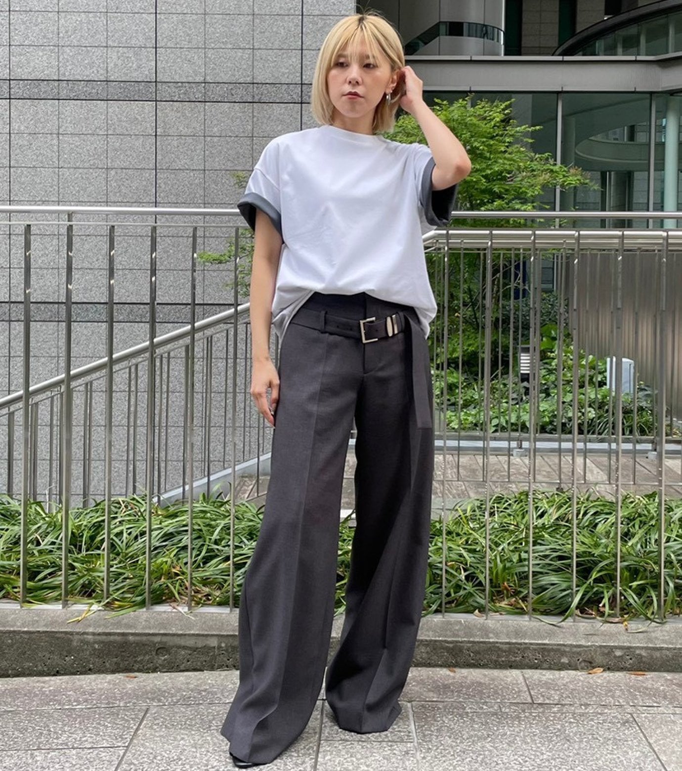 LE CIEL BLEU ローライズトラウザーwベルト / Low-Rise Trousers w/Belt ルシェルブルー パンツ スラックス・ドレスパンツ ブルー グリーン グレー