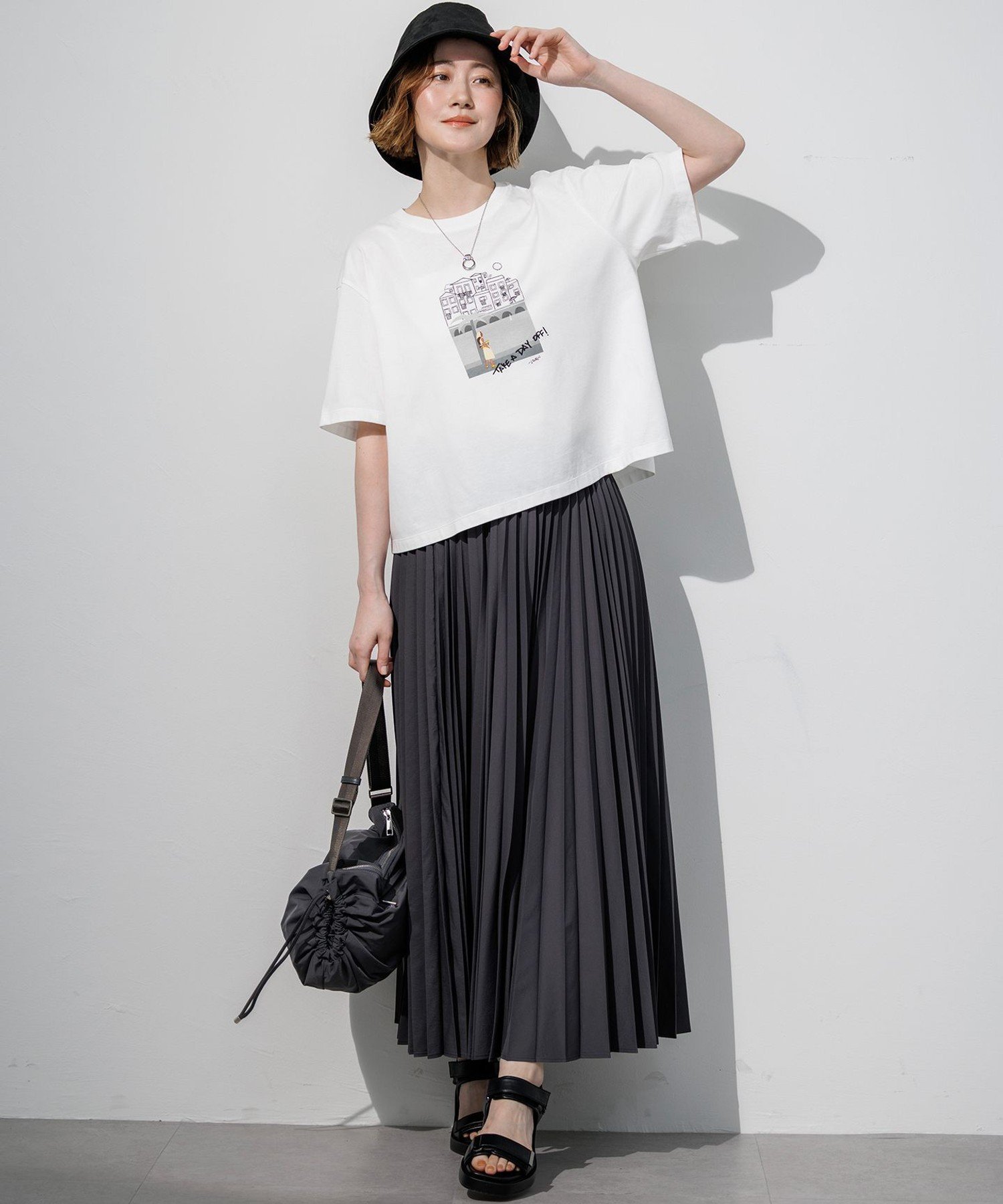 23区 L Lauren Rolwing コラボ グラフィックプリント フレア Tシャツ ニジュウサンク トップス カットソー・Tシャツ ホワイト