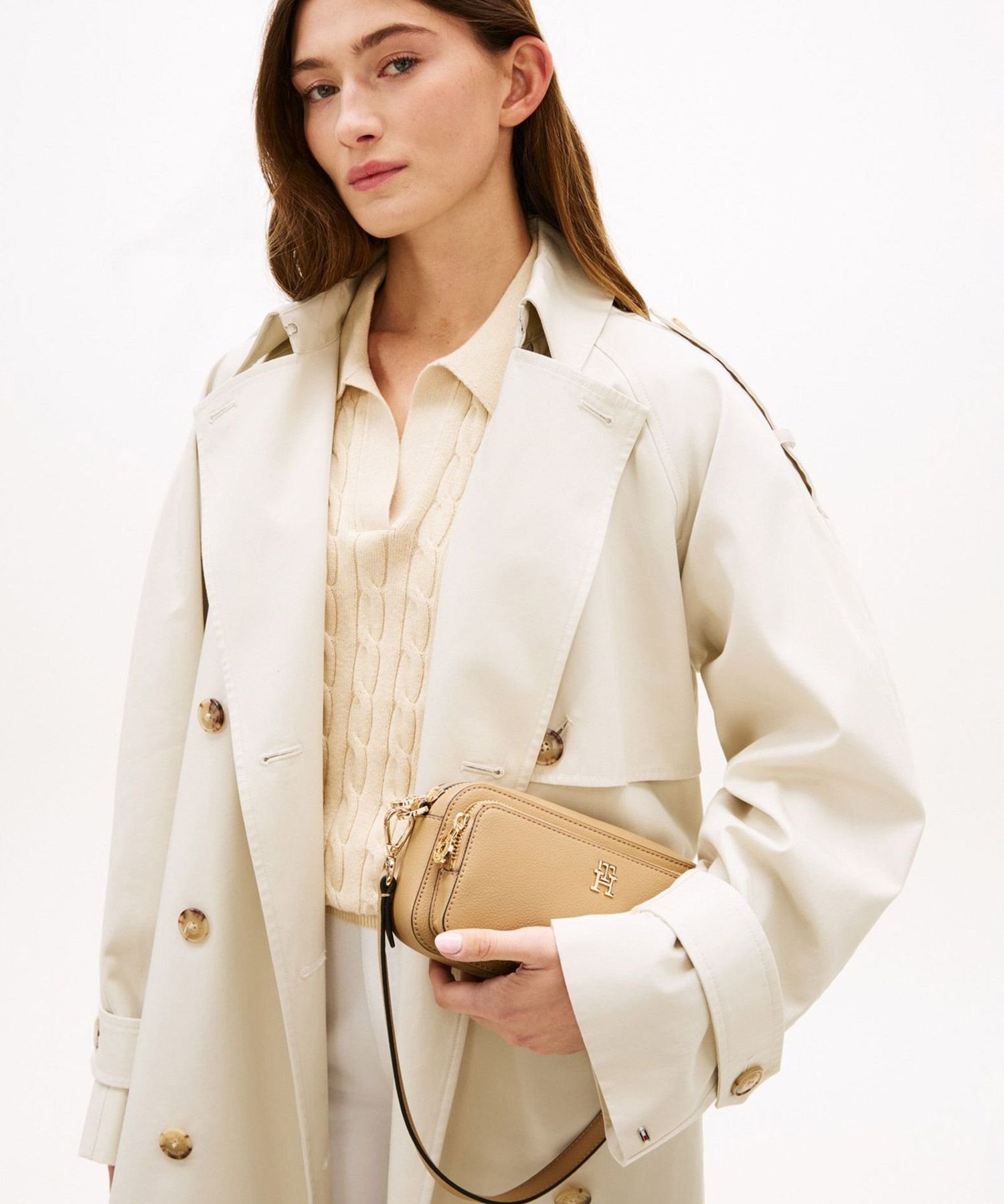 TOMMY HILFIGER デイリーカメラバッグ 26SS トミーヒルフィガー バッグ ボディバッグ・ウエストポーチ ベージュ【送料無料】