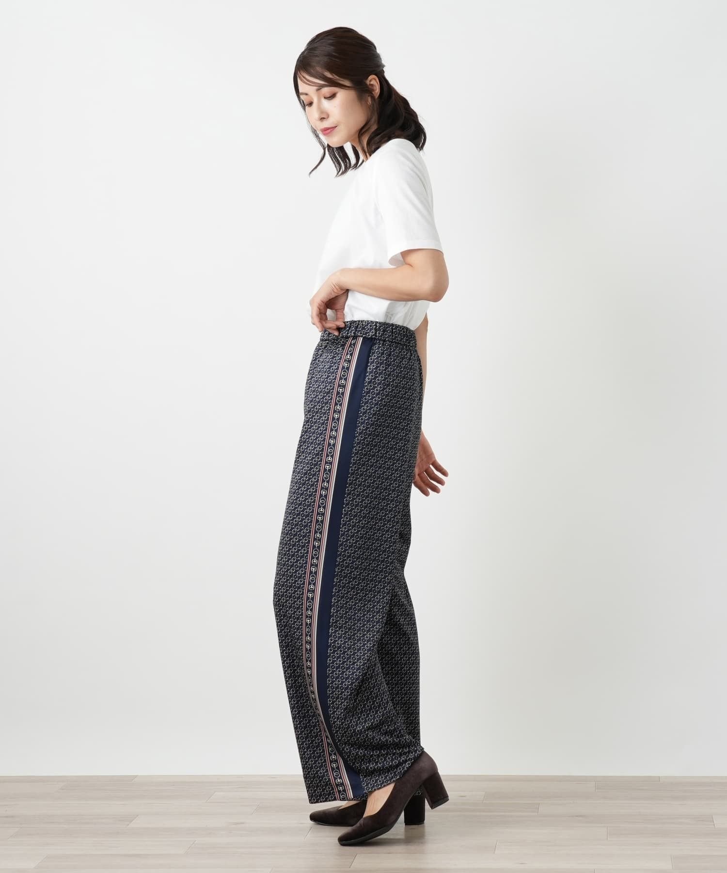 Leilian 幾何学柄ワイドパンツ レリアン パンツ その他のパンツ ネイビー