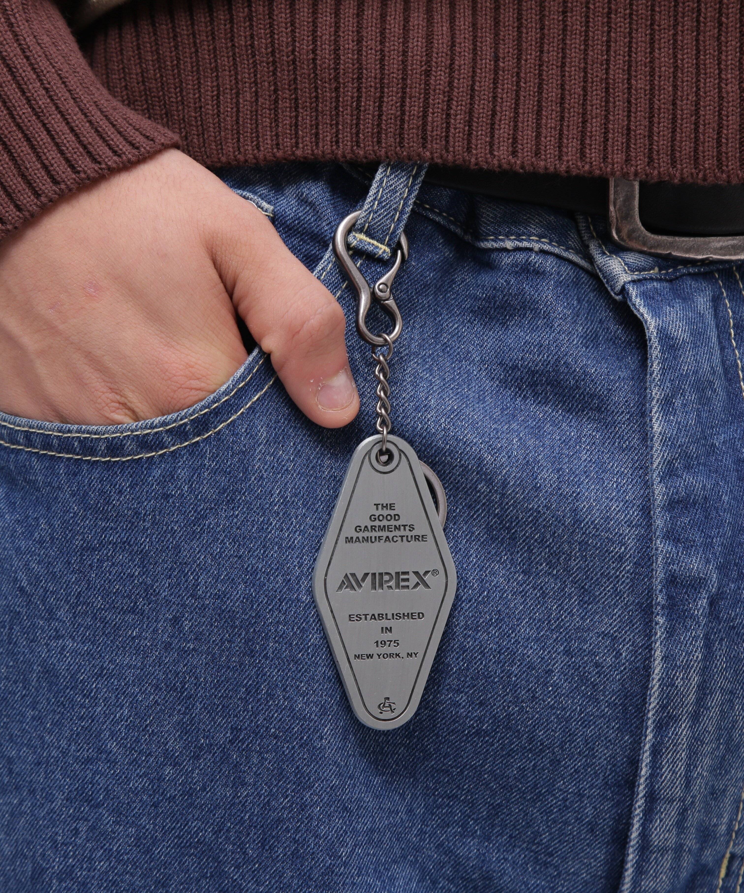 AVIREX KEY HOLDER METAL/ アヴィレックス キーホルダー メタル アヴィレックス ファッション雑貨 その他のファッション雑貨 ゴールド シルバー ブラック