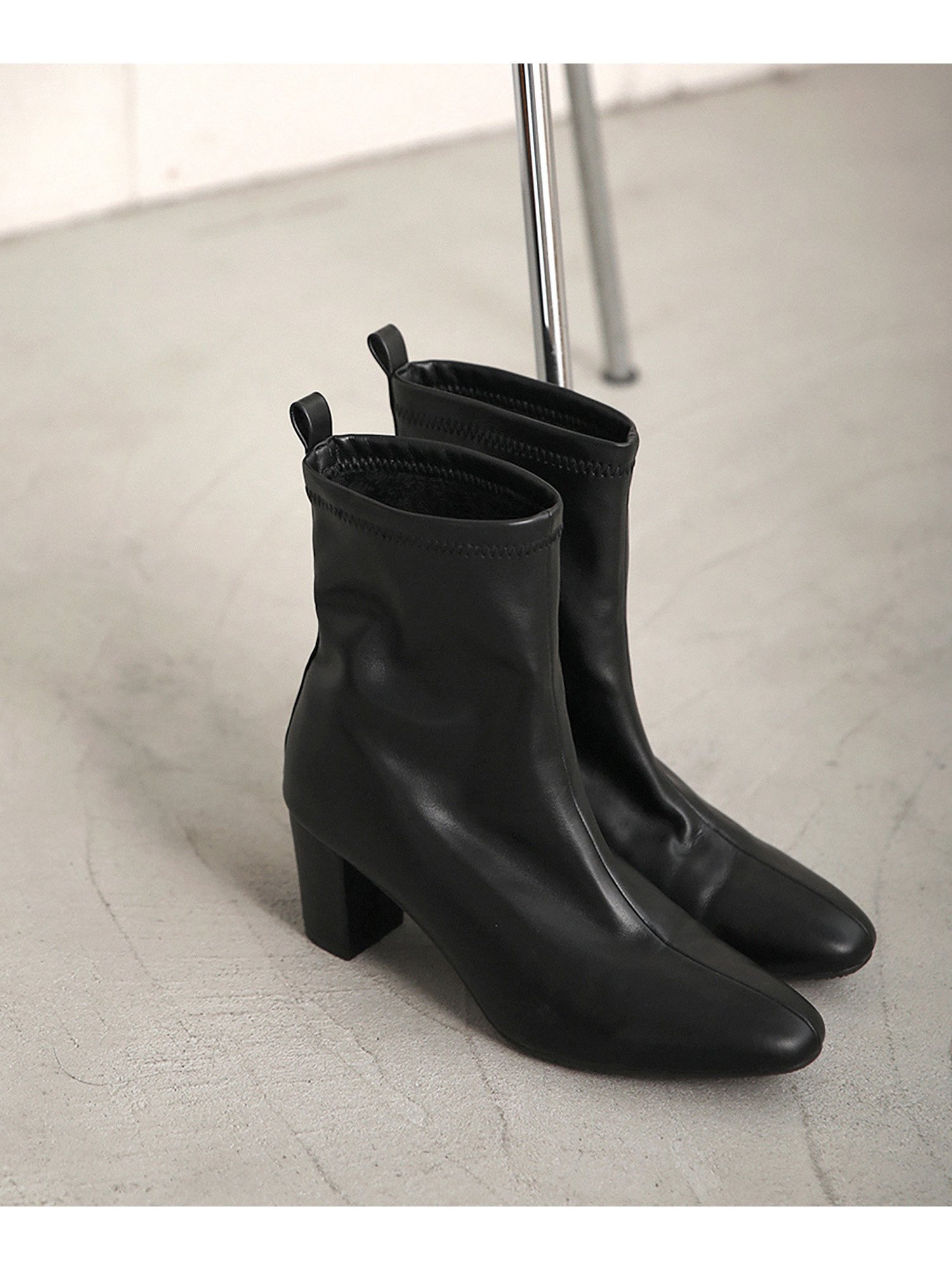 【SALE／70%OFF】Bou Jeloud SUPOTTOベーシックショートブーツ ブージュルード シューズ・靴 ブーツ ブラック ブラウン ホワイト カーキのサムネイル