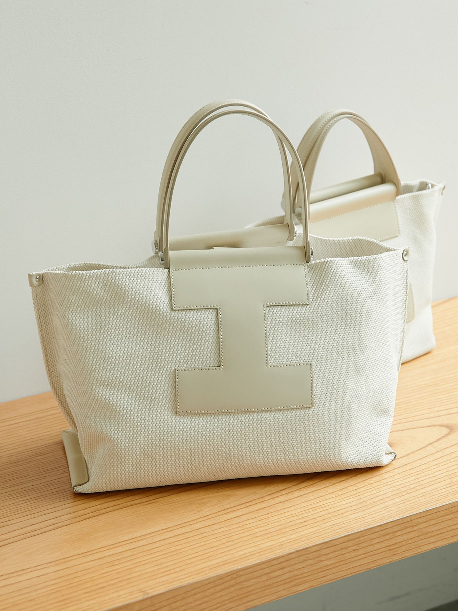 【SALE／30%OFF】GALLARDAGALANTE 【IACUCCI】キャンバスバッグ/SALE E PEPE GRANDE/M ガリャルダガランテ バッグ トートバッグ ホワイト ブラック【送料無料】のサムネイル