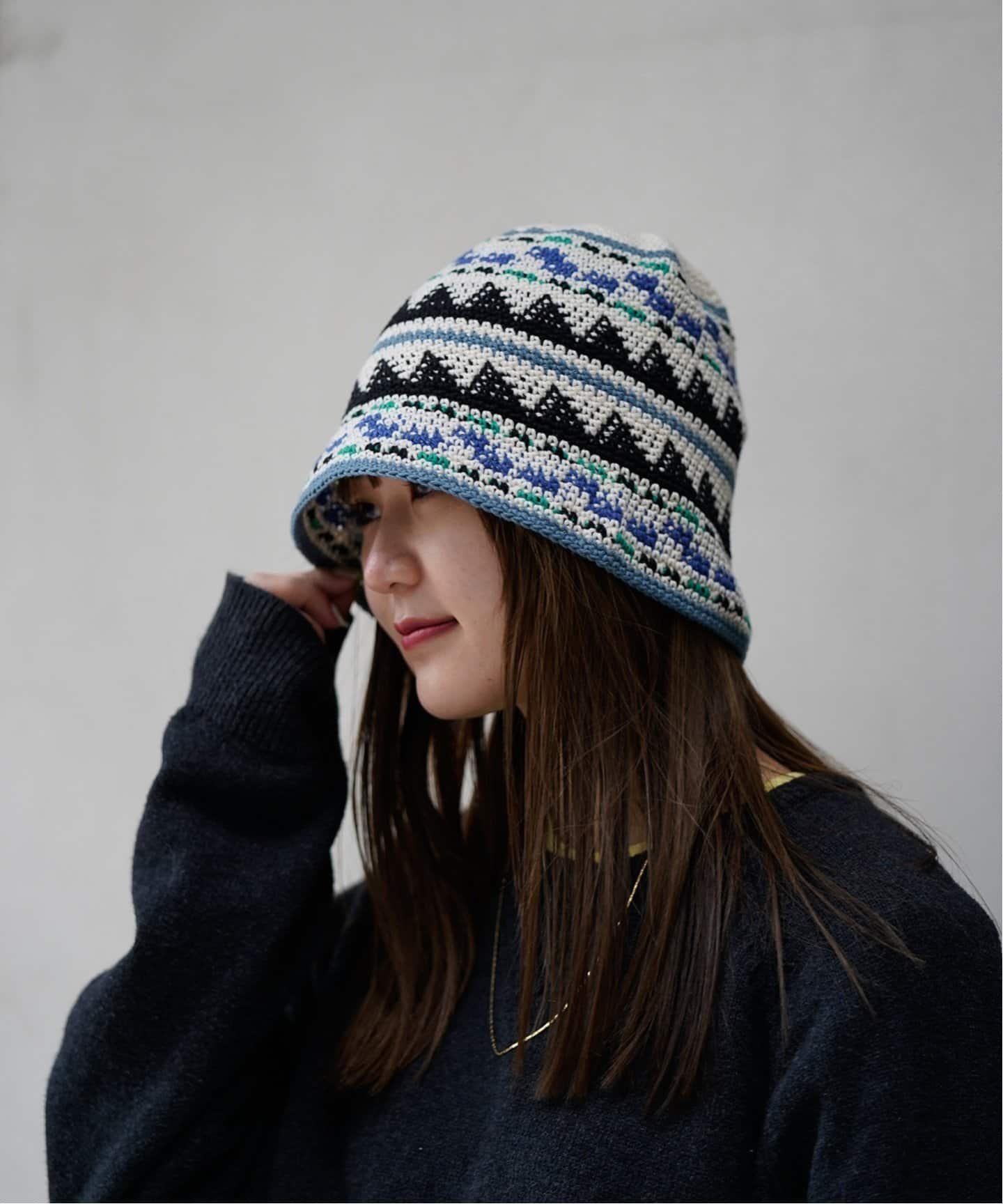 JOINT WORKS（ジョイントワークス）【SUBLiME/サブライム】 FINE HANDKNIT HATSUBLiMEより、オールハンドメイドのニットハットです。ニットの生地感やエッジの効いた配色で、遊び心のあるアイテム。コットン100%なので、通年お使いいただけます。【SUBLiME/サブライム】スポーツ＆カジュアルをベースに、幅広いジャンルのスタイルをミックスし、アクセントのきいたラインナップを展開。面白い素材の組み合わせやカラーバリエーションが豊富で遊び心のあるアイテムばかり。身につける人それぞれの個性を存分にひきだすスパイスたっぷりの帽子小物。※取り扱いについては、商品についている洗濯表示にてご確認下さい。※商品の色味につきまして、お客様のお使いのPCのモニター環境により実際のカラーと画像の色味が違って見える場合が御座います。予めご了承の上、ご注文下さい。※店頭・外での撮影画像は光の加減で、実際の商品より明るく見える場合が御座います。商品の色味はスタジオ撮影の画像を参考にして下さい。型番：24095731120010-016-999 KN1424【採寸】サイズ高さ頭周りつばフリー10585商品のサイズについて【商品詳細】ネパール素材：本体:綿100%サイズ：フリー本体:手洗い可能※画面上と実物では多少色具合が異なって見える場合もございます。ご了承ください。商品のカラーについて 【予約商品について】 ※「先行予約販売中」「予約販売中」をご注文の際は予約商品についてをご確認ください。JOINT WORKS（ジョイントワークス）【SUBLiME/サブライム】 FINE HANDKNIT HATSUBLiMEより、オールハンドメイドのニットハットです。ニットの生地感やエッジの効いた配色で、遊び心のあるアイテム。コットン100%なので、通年お使いいただけます。【SUBLiME/サブライム】スポーツ＆カジュアルをベースに、幅広いジャンルのスタイルをミックスし、アクセントのきいたラインナップを展開。面白い素材の組み合わせやカラーバリエーションが豊富で遊び心のあるアイテムばかり。身につける人それぞれの個性を存分にひきだすスパイスたっぷりの帽子小物。※取り扱いについては、商品についている洗濯表示にてご確認下さい。※商品の色味につきまして、お客様のお使いのPCのモニター環境により実際のカラーと画像の色味が違って見える場合が御座います。予めご了承の上、ご注文下さい。※店頭・外での撮影画像は光の加減で、実際の商品より明るく見える場合が御座います。商品の色味はスタジオ撮影の画像を参考にして下さい。型番：24095731120010-016-999 KN1424【採寸】サイズ高さ頭周りつばフリー10585商品のサイズについて【商品詳細】ネパール素材：本体:綿100%サイズ：フリー本体:手洗い可能※画面上と実物では多少色具合が異なって見える場合もございます。ご了承ください。商品のカラーについて 【予約商品について】 ※「先行予約販売中」「予約販売中」をご注文の際は予約商品についてをご確認ください。■重要なお知らせ※ 当店では、ギフト配送サービス及びラッピングサービスを行っておりません。ご注文者様とお届け先が違う場合でも、タグ（値札）付「納品書 兼 返品連絡票」同梱の状態でお送り致しますのでご了承ください。 ラッピング・ギフト配送について※ 2点以上ご購入の場合、全ての商品が揃い次第一括でのお届けとなります。お届け予定日の異なる商品をお買い上げの場合はご注意下さい。お急ぎの商品がございましたら分けてご購入いただきますようお願い致します。発送について ※ 買い物カートに入れるだけでは在庫確保されませんのでお早めに購入手続きをしてください。当店では在庫を複数サイトで共有しているため、同時にご注文があった場合、売切れとなってしまう事がございます。お手数ですが、ご注文後に当店からお送りする「ご注文内容の確認メール」をご確認ください。ご注文の確定について ※ Rakuten Fashionの商品ページに記載しているメーカー希望小売価格は、楽天市場「商品価格ナビ」に登録されている価格に準じています。 商品の価格についてJOINT WORKSJOINT WORKSのハット帽子ご注文・お届けについて発送ガイドラッピンググッズ3,980円以上送料無料ご利用ガイド