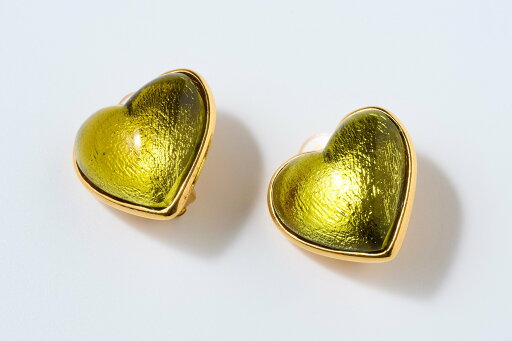 CECILE ET JEANNE ヴィンテージガラス ハートイヤリング セシル・エ・ジャンヌ アクセサリー・腕時計 イヤリング・イヤーカフ グリーン【送料無料】 CECILE ET JEANNE ヴィンテージガラス ハートイヤリング セシル・エ・ジャンヌ アクセサリー・腕時計 イヤリング・イヤーカフ グリーン【送料無料】