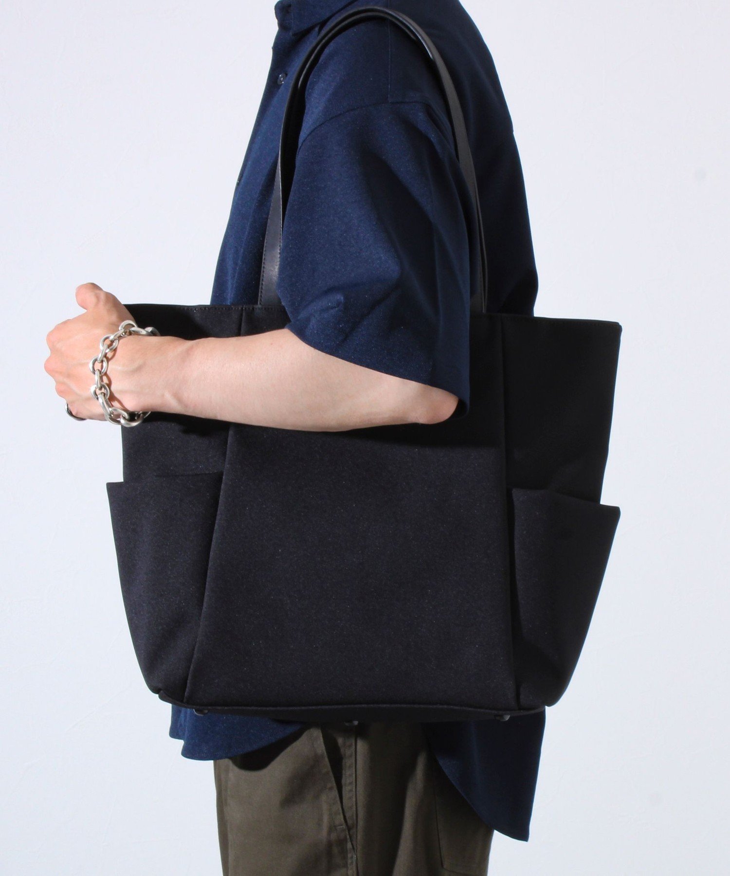 【SALE／10%OFF】GLOSTER 【Un coeur/アンクール】サイドポケットトート フレディ アンド グロスター バッグ トートバッグ グレー ブラック【送料無料】
