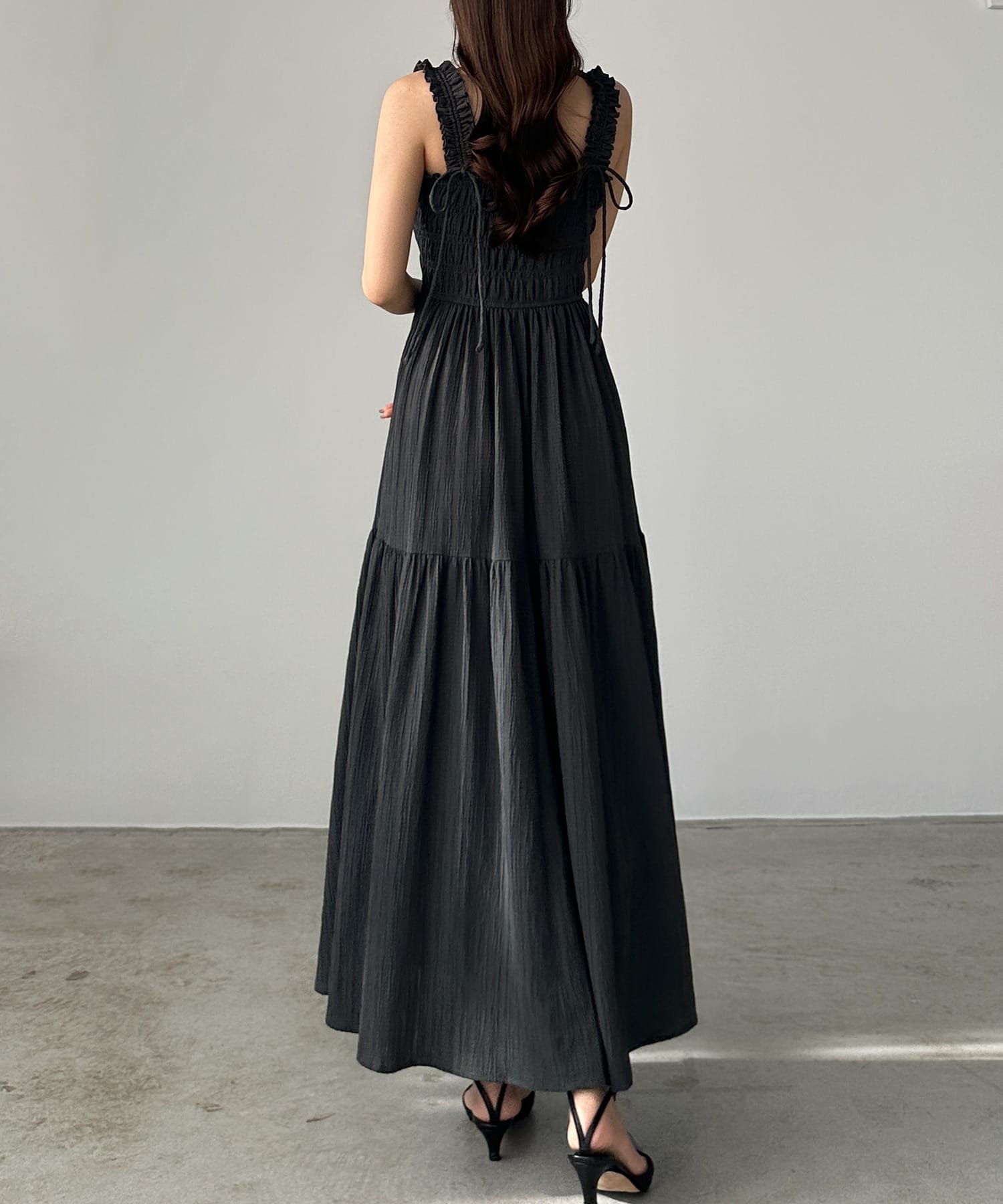 【SALE／63%OFF】JUNOAH Louere フリルショルダーシャーリングキャミワンピース ジ...
