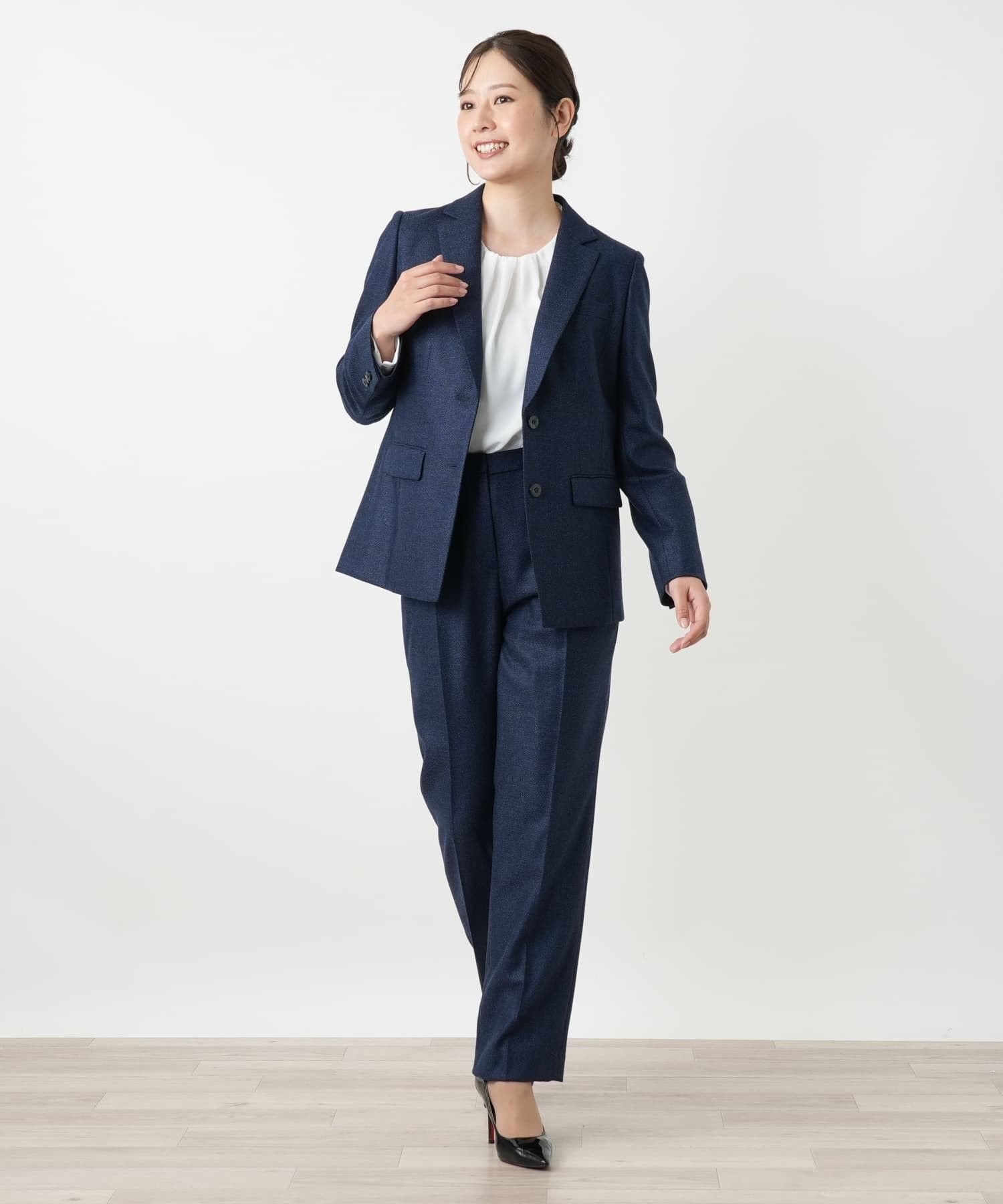 Leilian センタープレスパンツ【LORO PIANA】 レリアン パンツ その他のパンツ ネイビー