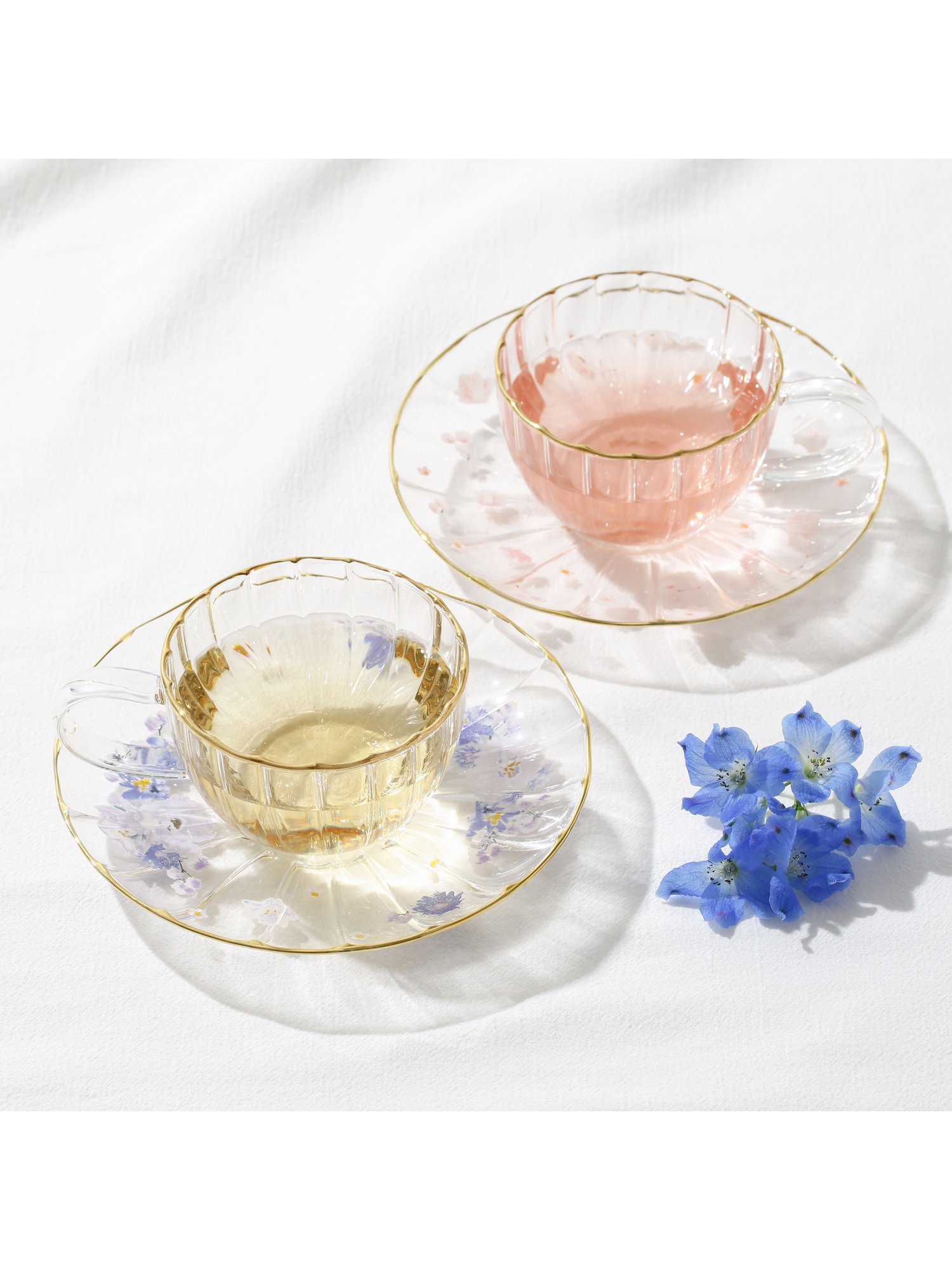 フラワーフリル ガラスカップ&ソーサ—