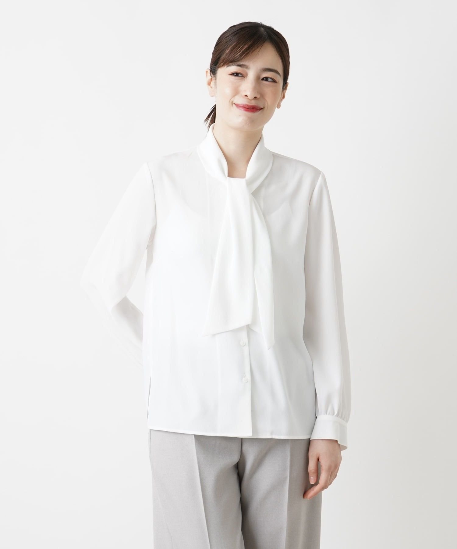 Leilian PLUS HOUSE 【店頭人気】ボウタイブラウス【セレモニー】 レリアン プラスハウス トップス シャツ・ブラウス ホワイト
