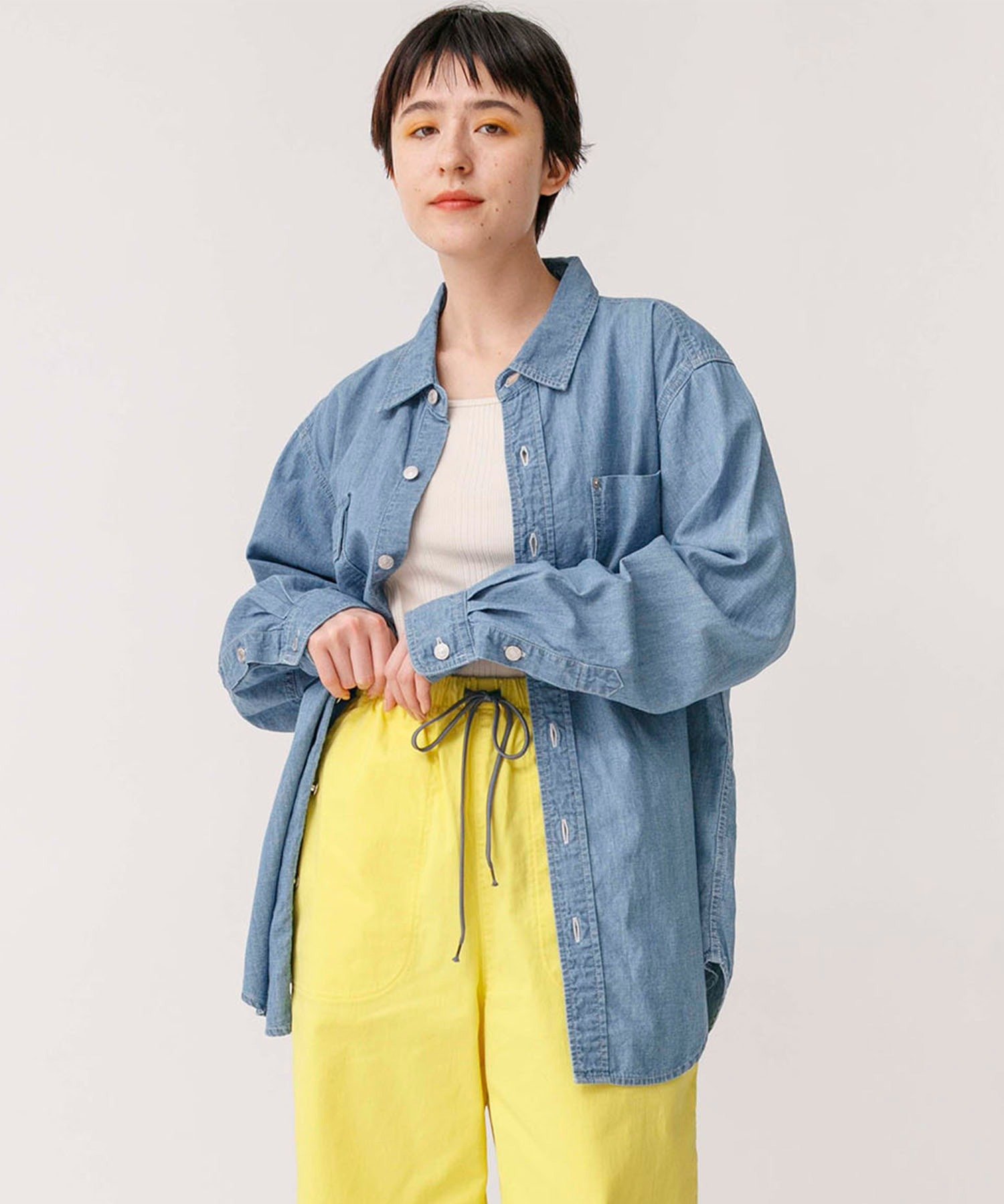 Johnbull Private labo 【DENIM DELIGHT DAYS】コットンリネンシャンブレータックボタンシャツ ジョンブルプライベートラボ トップス シャツ・ブラウス ブルー
