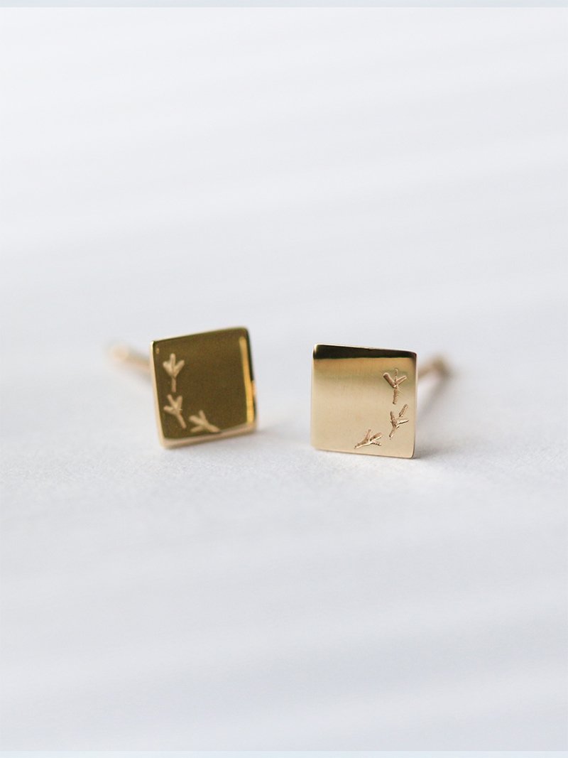 cui-cui 鳥の足跡 プレート ピアス ｜ K10YG キュイキュイ アクセサリー・腕時計 ピアス イエロー【送料無料】