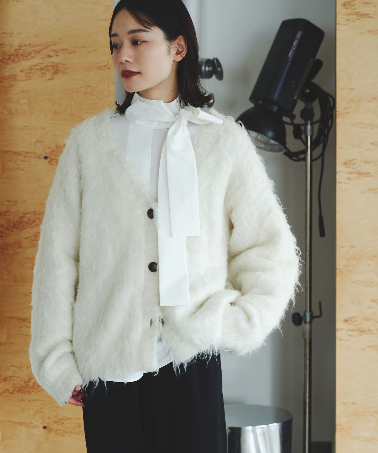 URBAN RESEARCH ROSSO Mewl ファーカーディガン アーバンリサーチロッソ トップス カーディガン ホワイト ブルー ブラック【送料無料】のサムネイル