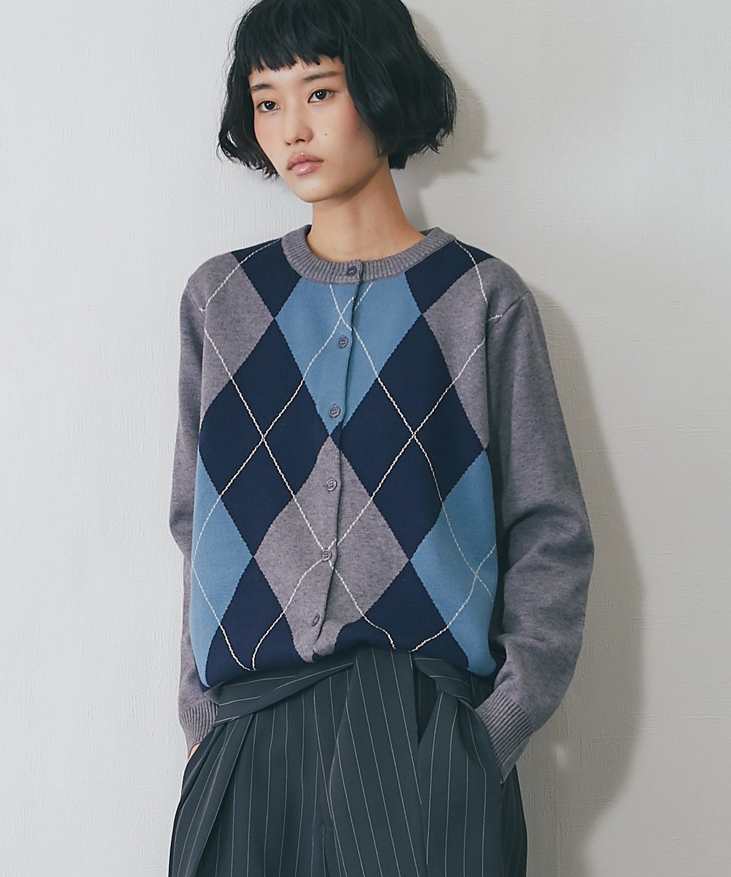 ANOTHER S アーガイル柄クルーネックニットカーディガン スマイルオーキッド トップス カーディガン グレー ブラウン ブラック【送料無料】のサムネイル