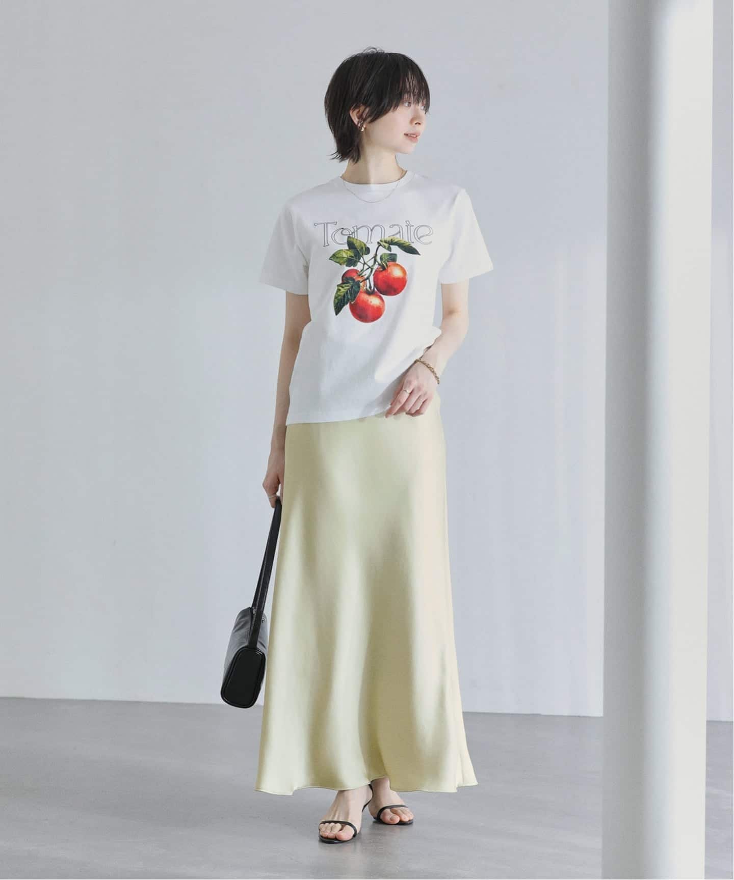La Totalite 【洗える】fruit print Tシャツ ラ トータリテ トップス カットソー・Tシャツ ホワイト