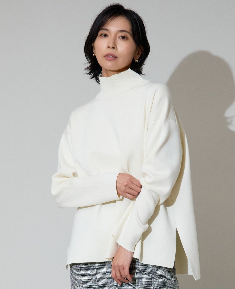 【SALE／50%OFF】TIARA ハイネックスムースニット ティアラ トップス ニット ホワイト ピンク ブラック レッド【送料無料】のサムネイル