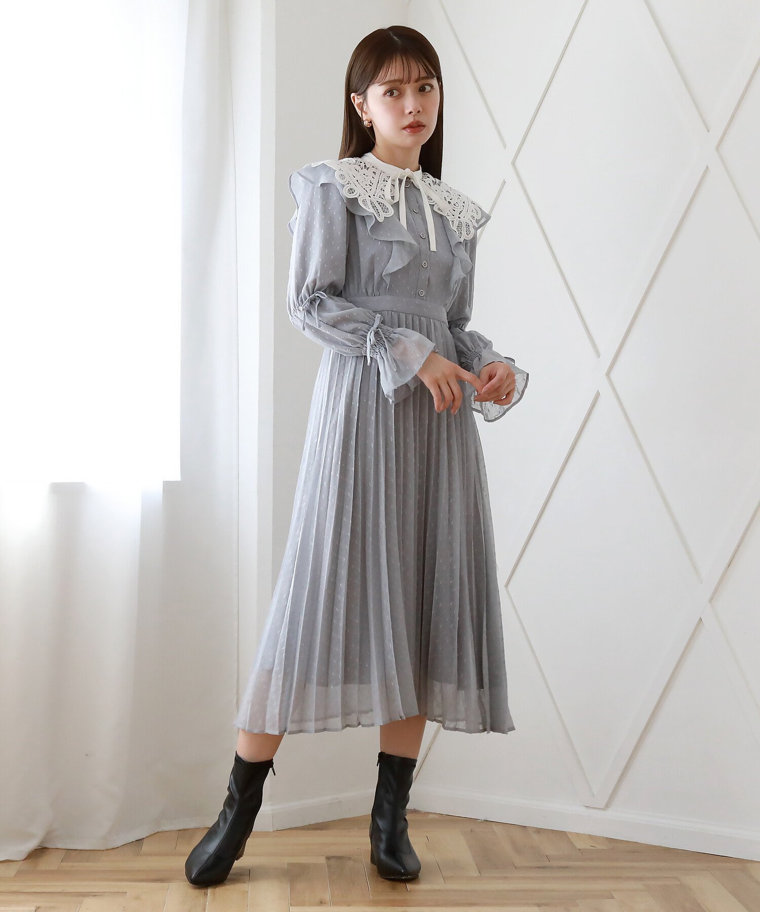 cheek 長袖ドットシフォンレースカラーワンピース チーク ワンピース・ドレス ワンピース グレー ブラック ネイビー【送料無料】のサムネイル